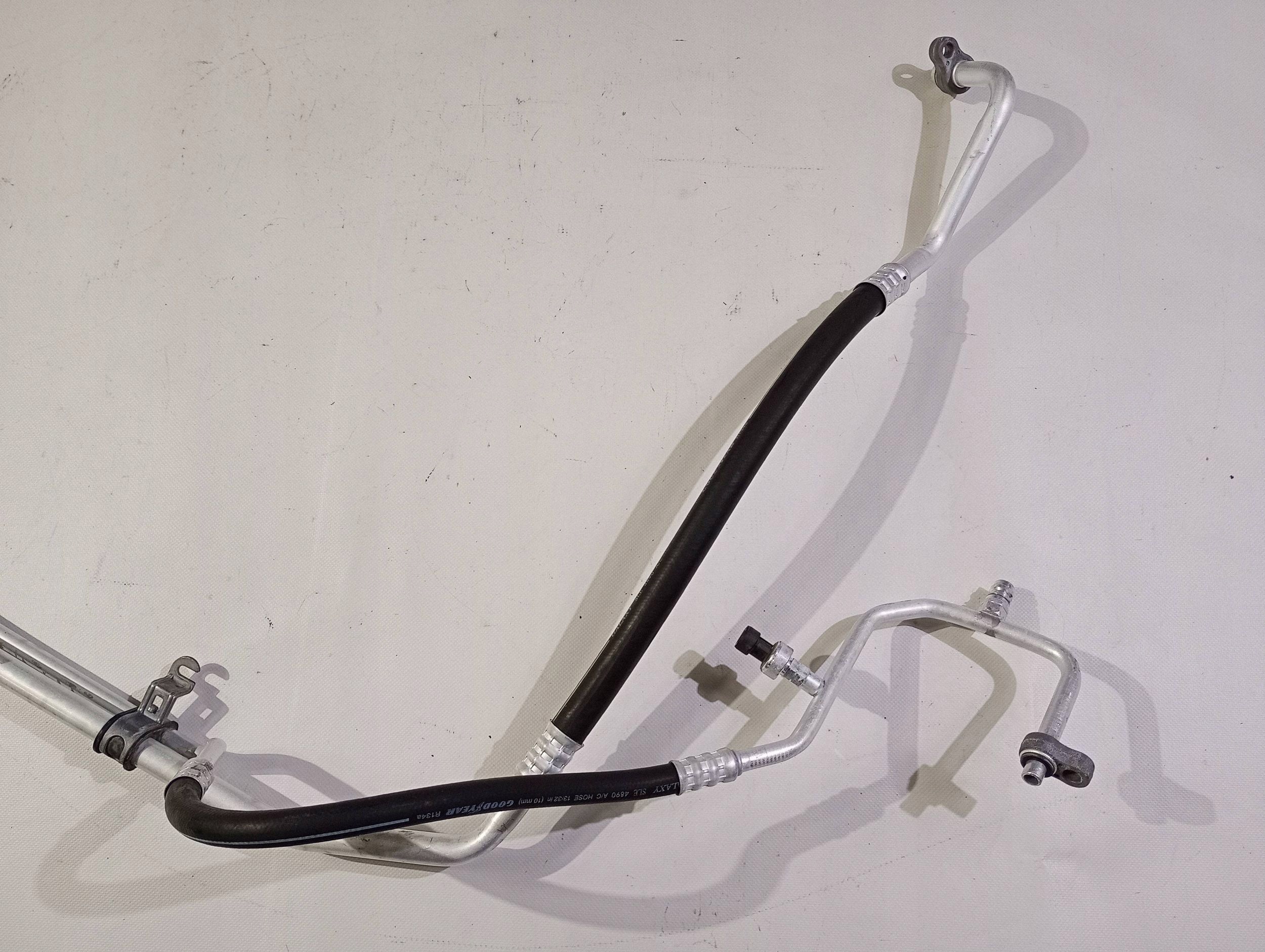 wiring hose hose of the air conditioning A/C Chevrolet Camaro SS 6.2 2009 - 2015