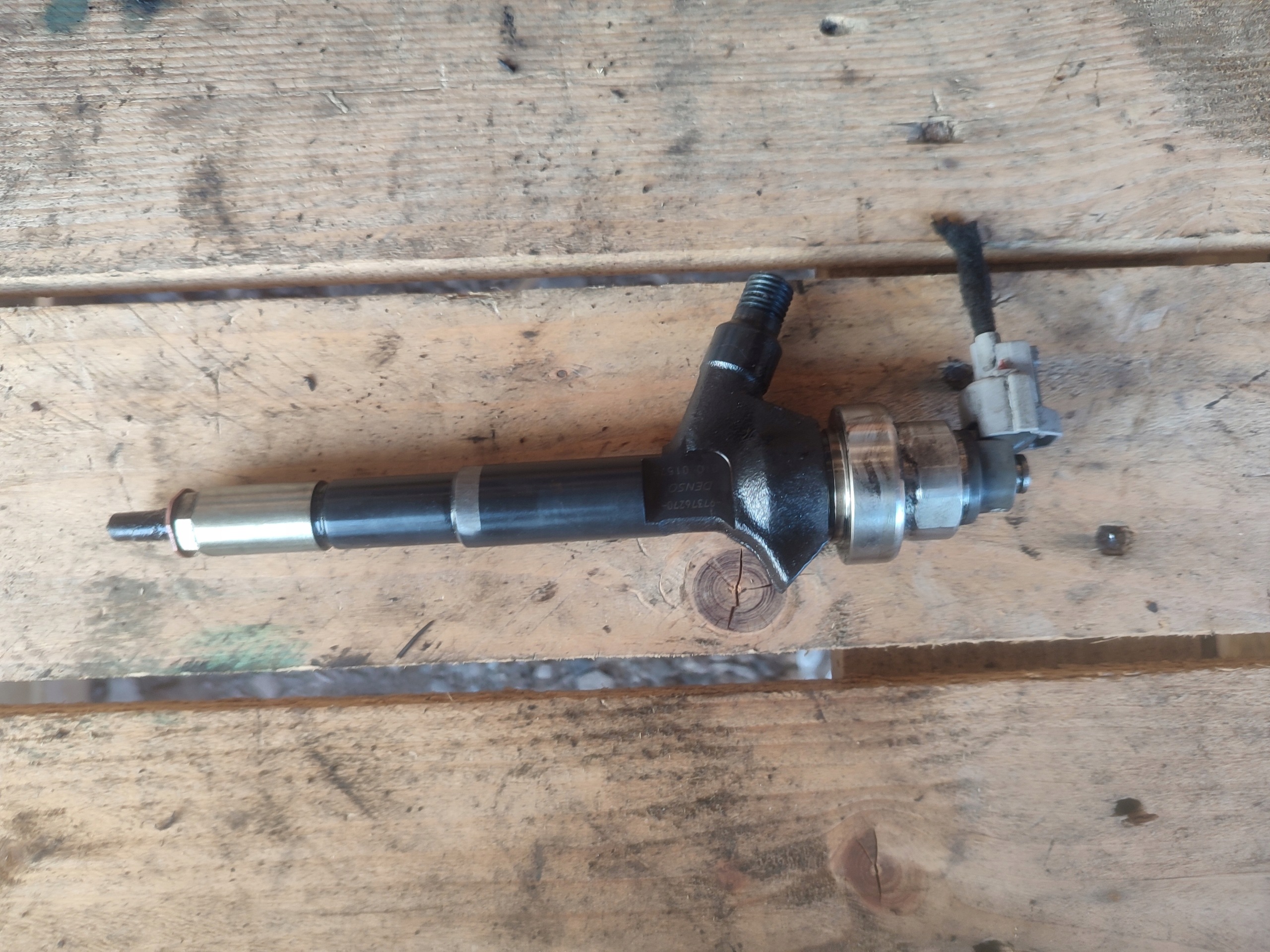 injector OPEL ASTRA J DENSO 1.7 CDTI 8-97376270-3