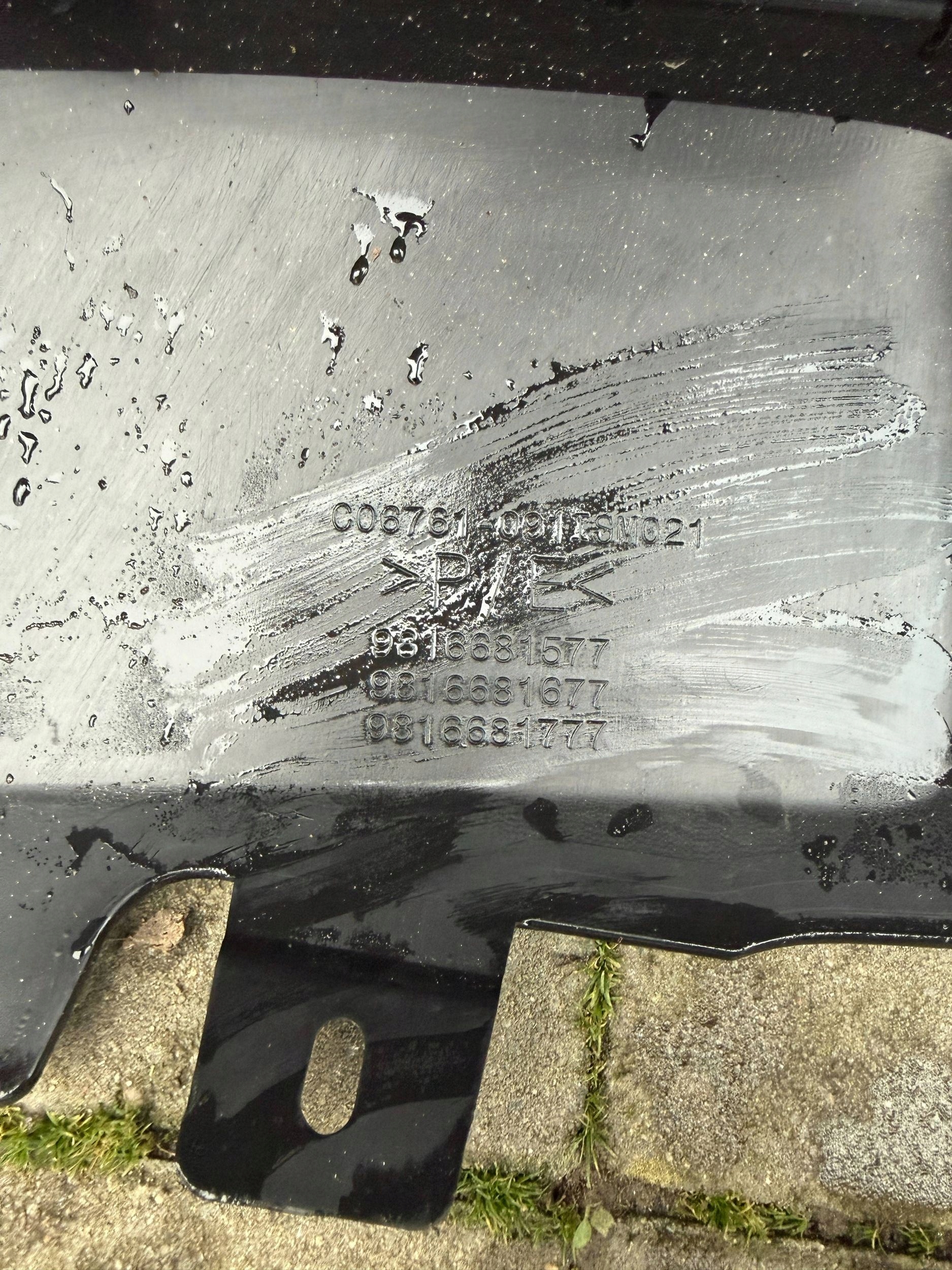 Peugeot 5008 bumper rear part rear