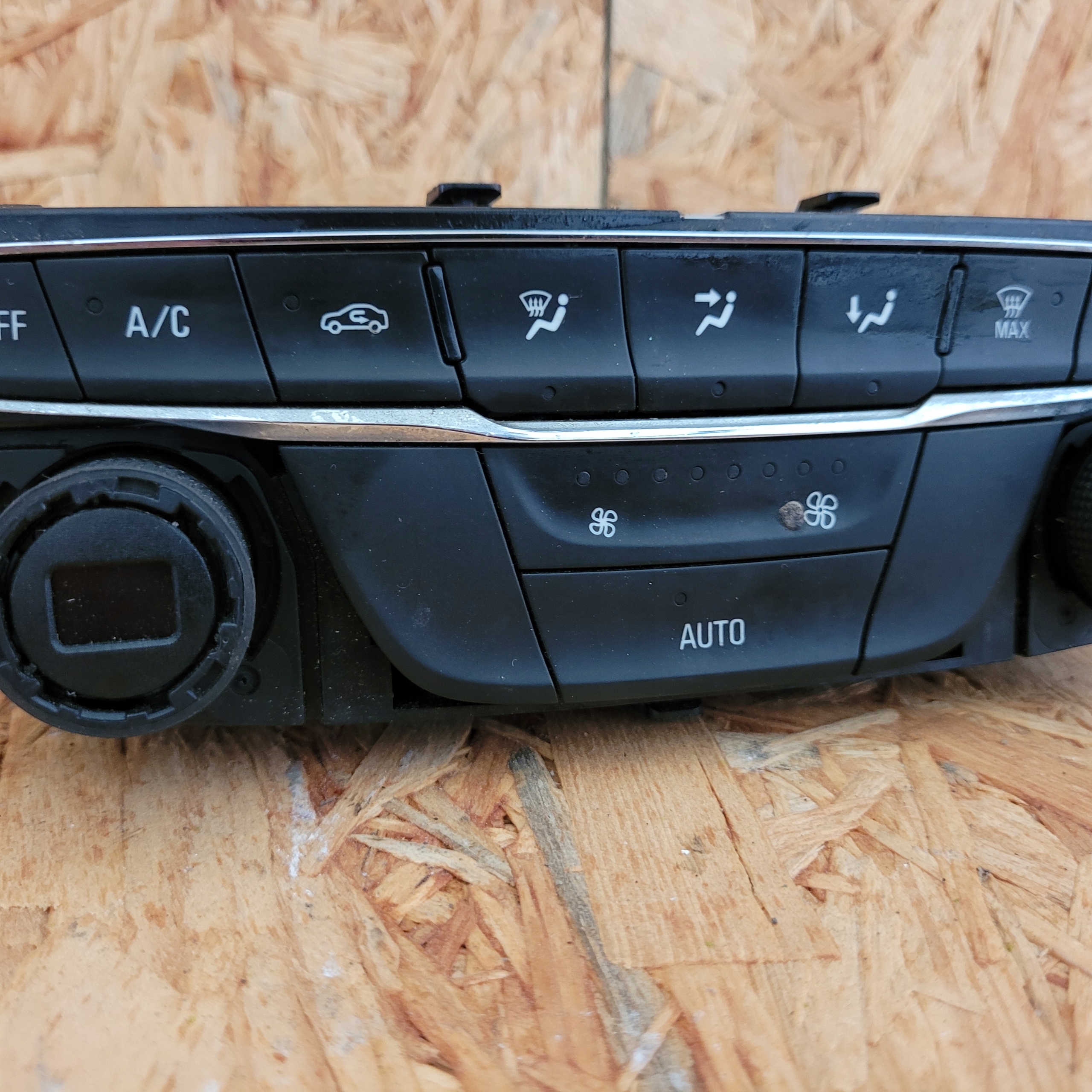 Unite commande clima OPEL 39042441