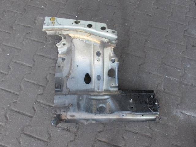 MERCEDES A-KLASA W176 13- quarter right front front 191