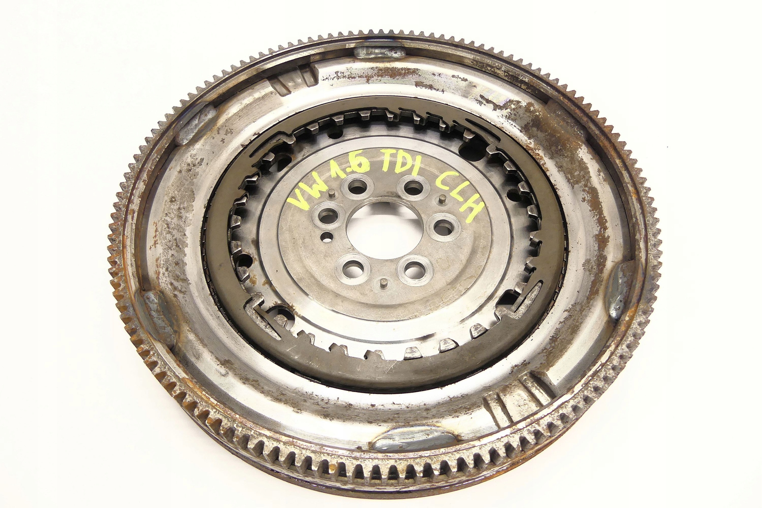 03L105266DB - VW AUDI SEAT 1.6 TDI CLH ДВУХМАССОВОЕ КОЛЕСО