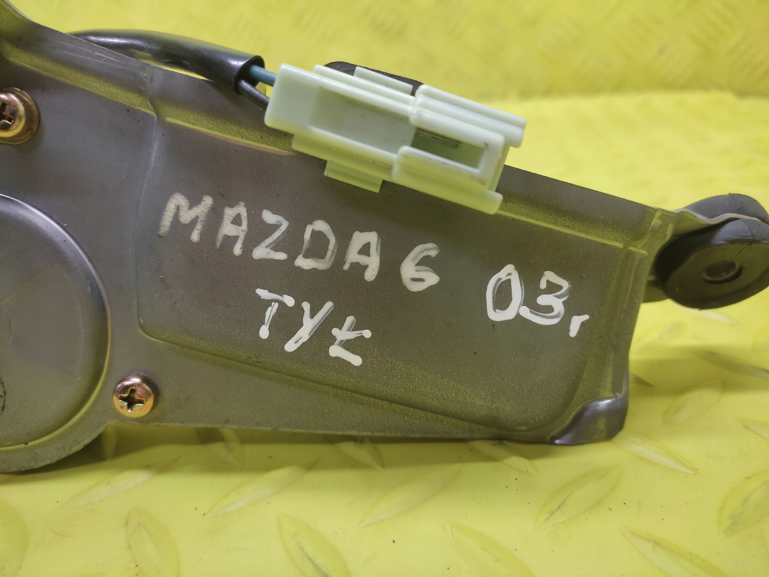 MAZDA 6 KOMBI motor ablaktörlők far