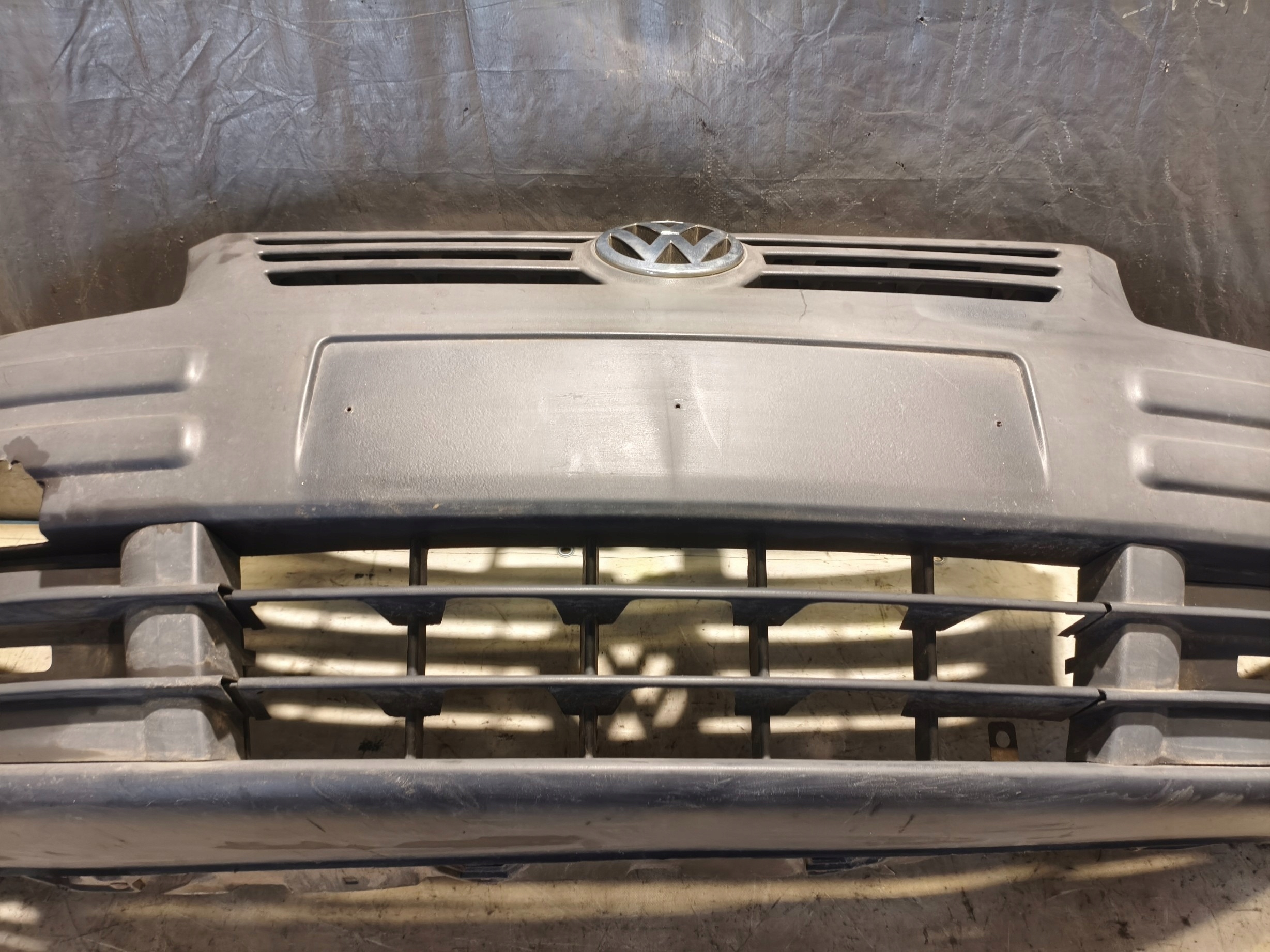 nárazník předek VOLKSWAGEN CADDY 3 III