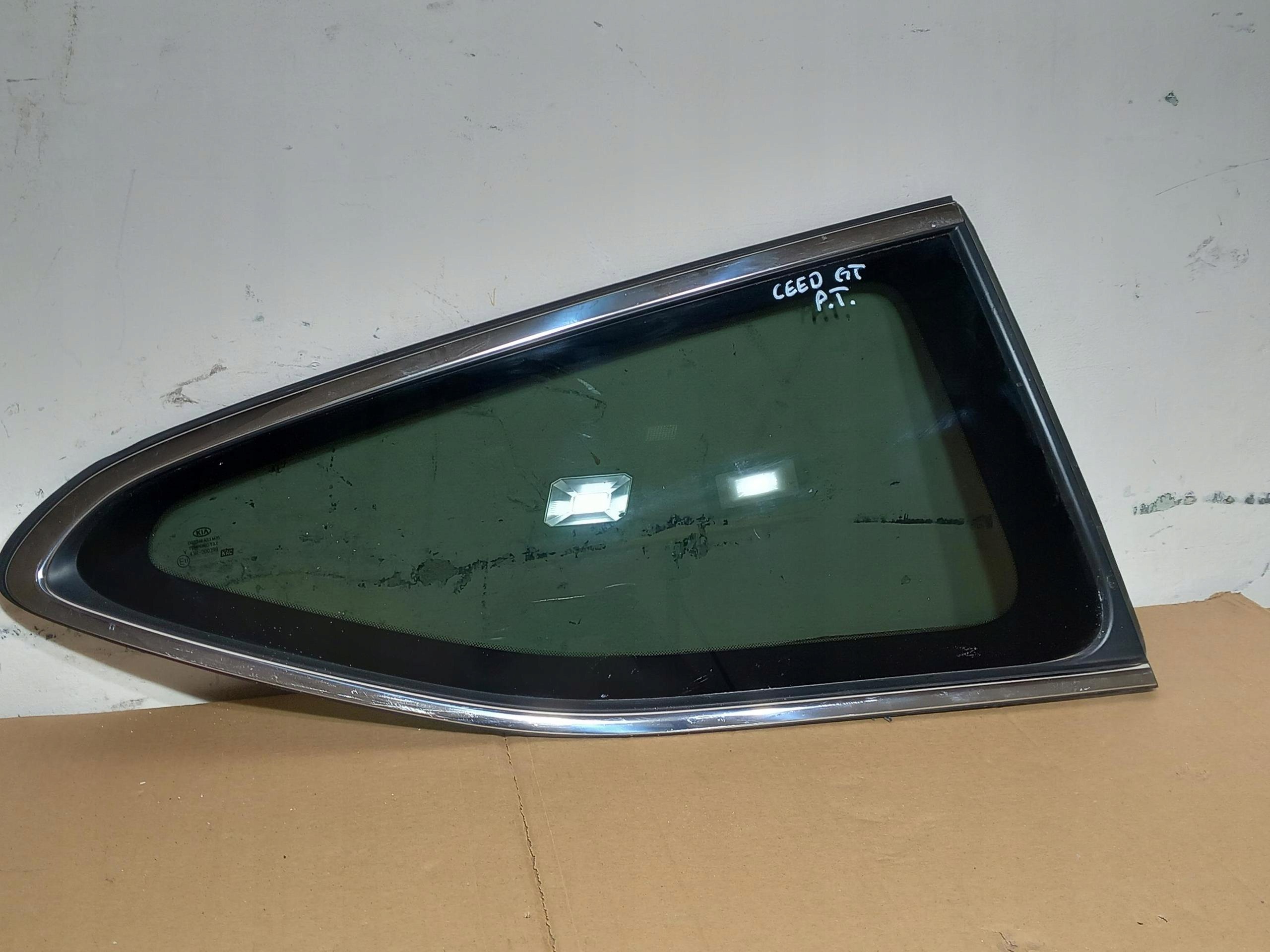 window bodywork side right KIA PROCEED II 87820-A2800