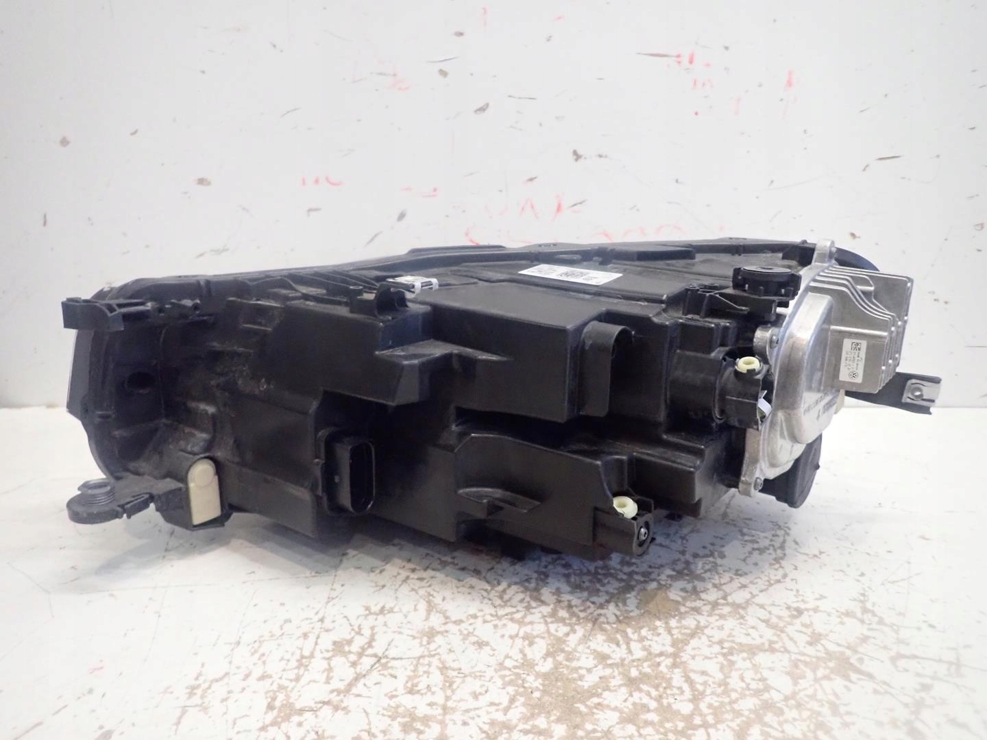 light front front right VW T-CROSS FULL LED 17