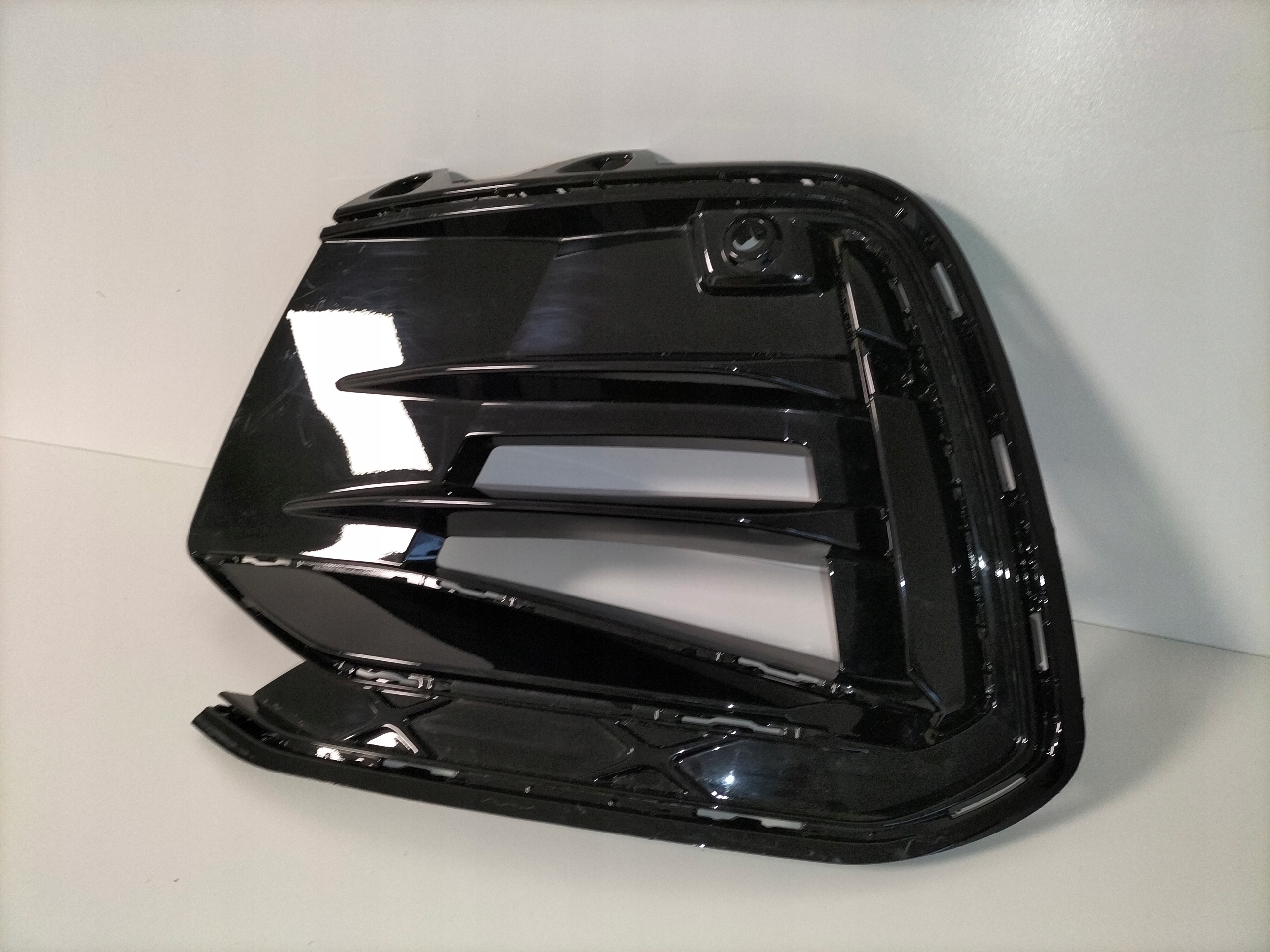 grille grid of a bumper front left VW PASSAT B9 24- R-LINE