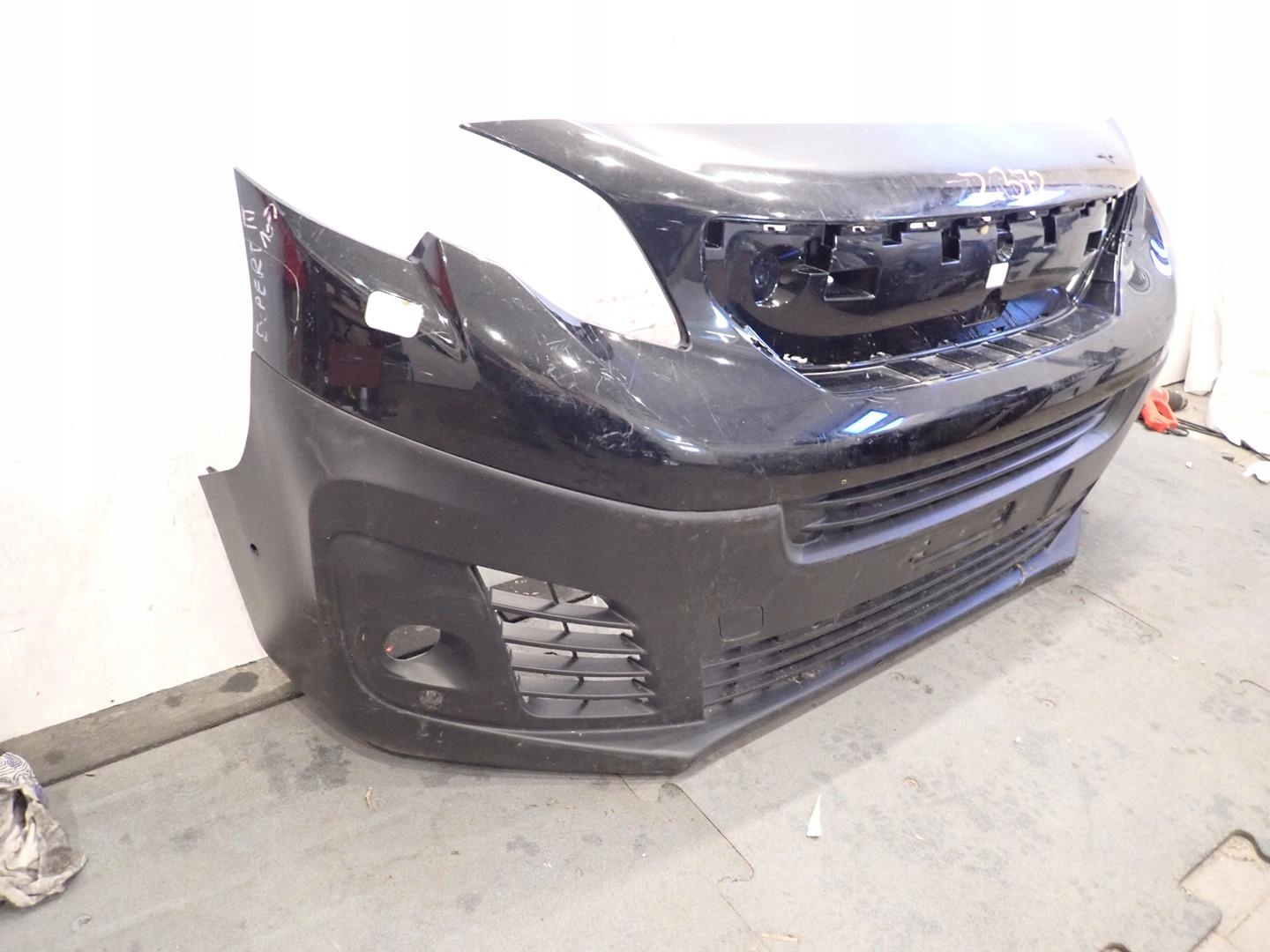 bumper front front PEUGEOT EXPERT III 2016- 9808639777