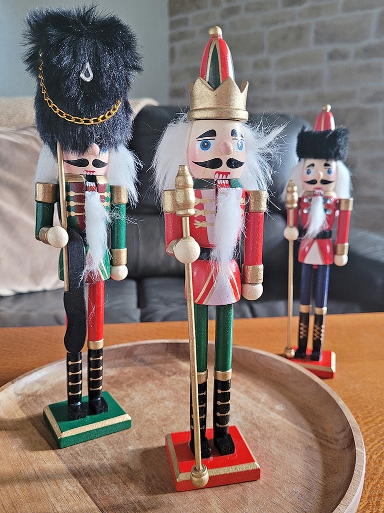 DZIADEK DO ORZECHÓW figurka DO STROIKA 22 cm 3 Marka MPLCo