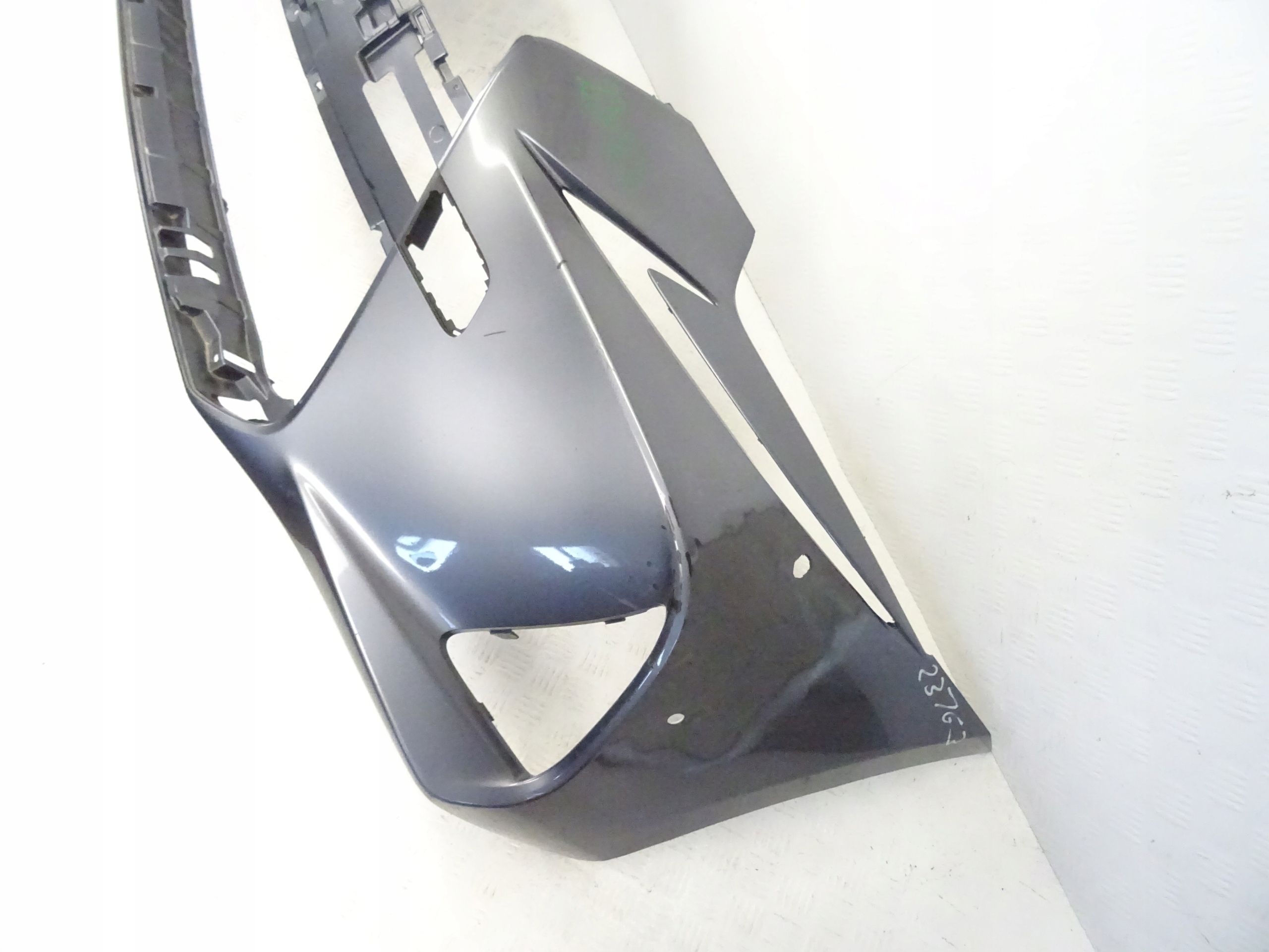 Lexus IS IS200T 300H - bumper front front