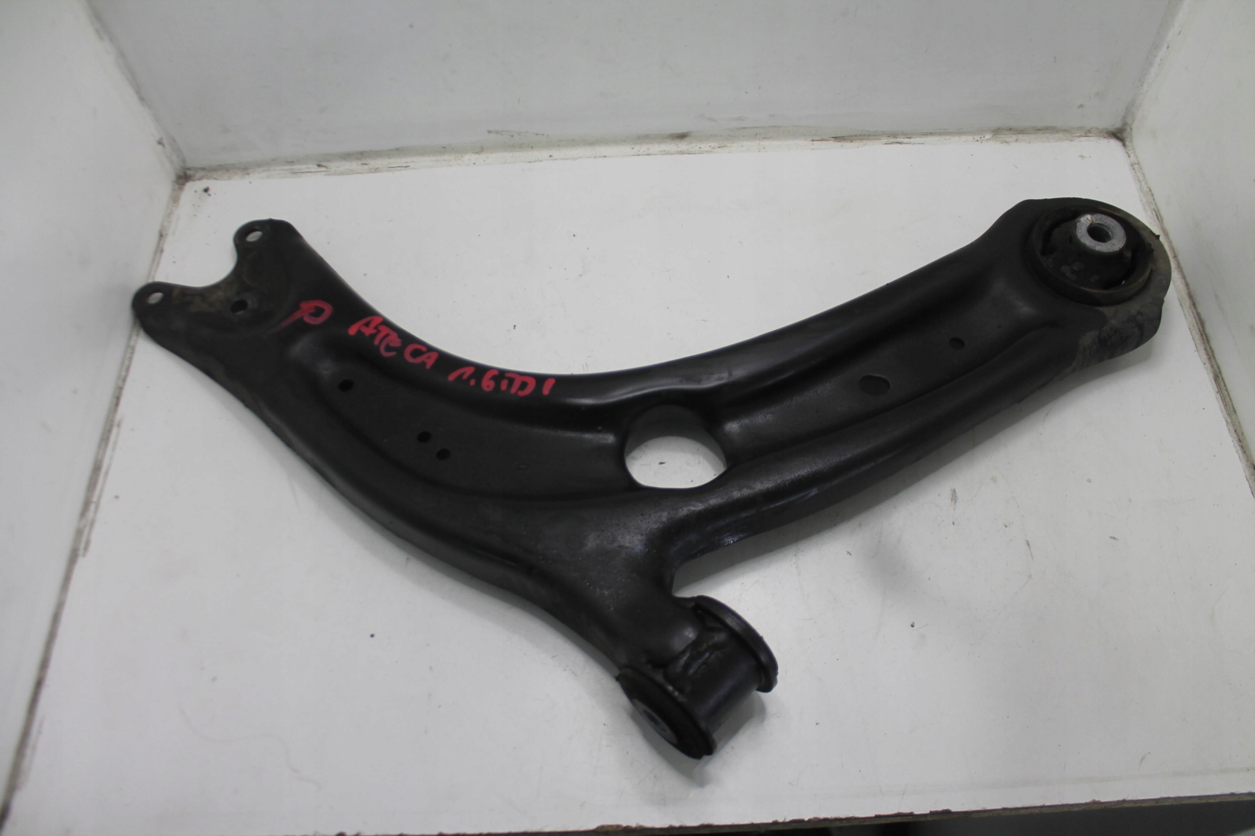 arm right front front SEAT ATECA 1.6 TDI 115 KM 16-21