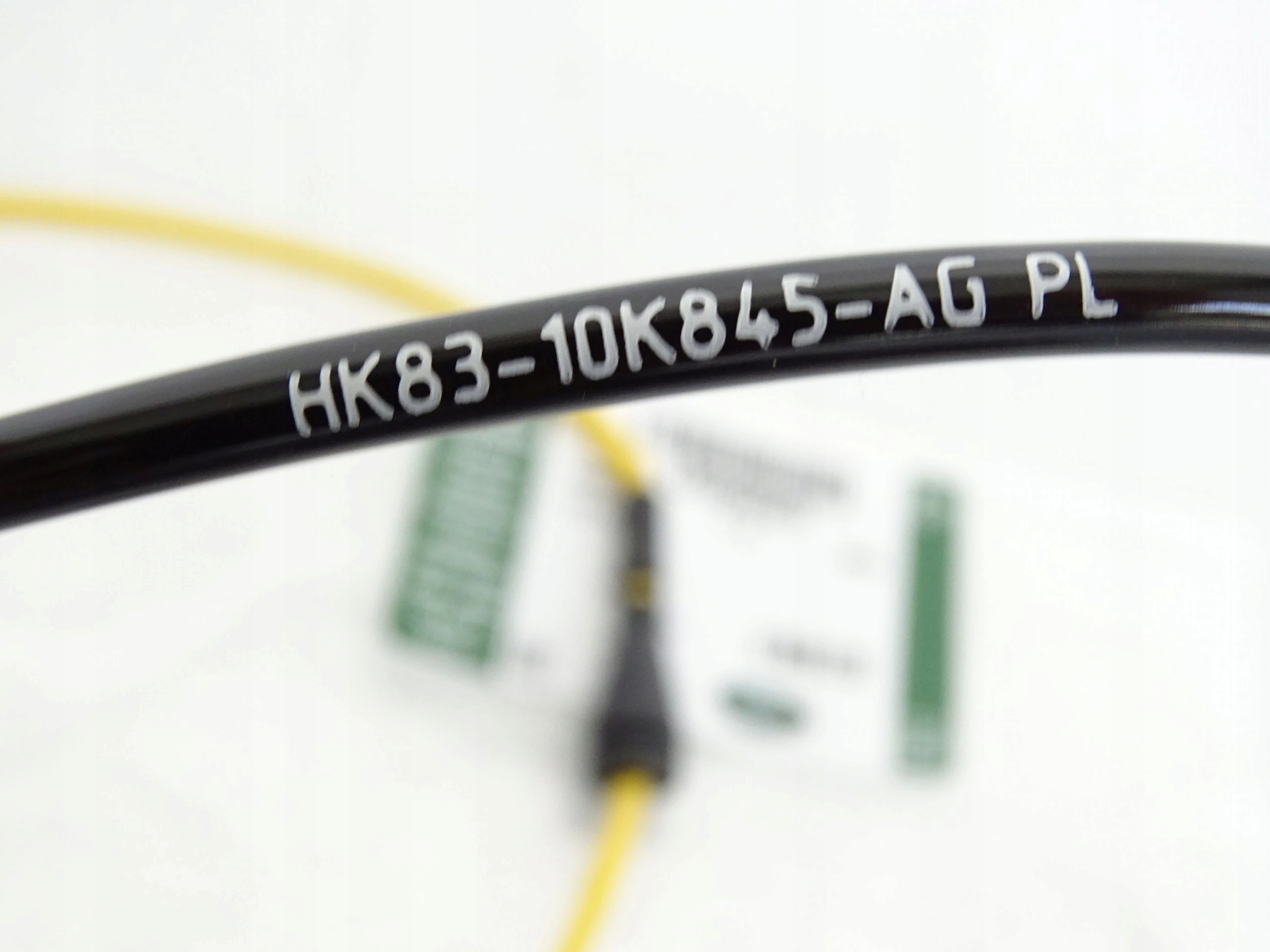 ORYGINAŁ czujnik zużycia klocków RANGE ROVER VELAR Waga produktu z opakowaniem jednostkowym 1 kg