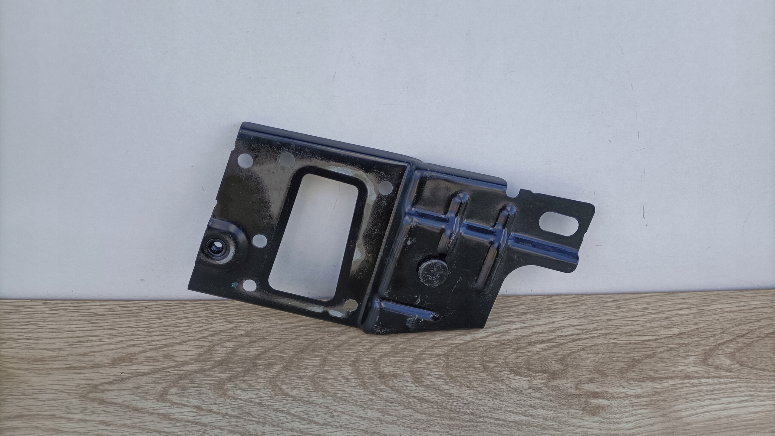 CITROEN C4 PICASSO 3008 radiator stiffener bracket lower K136/613