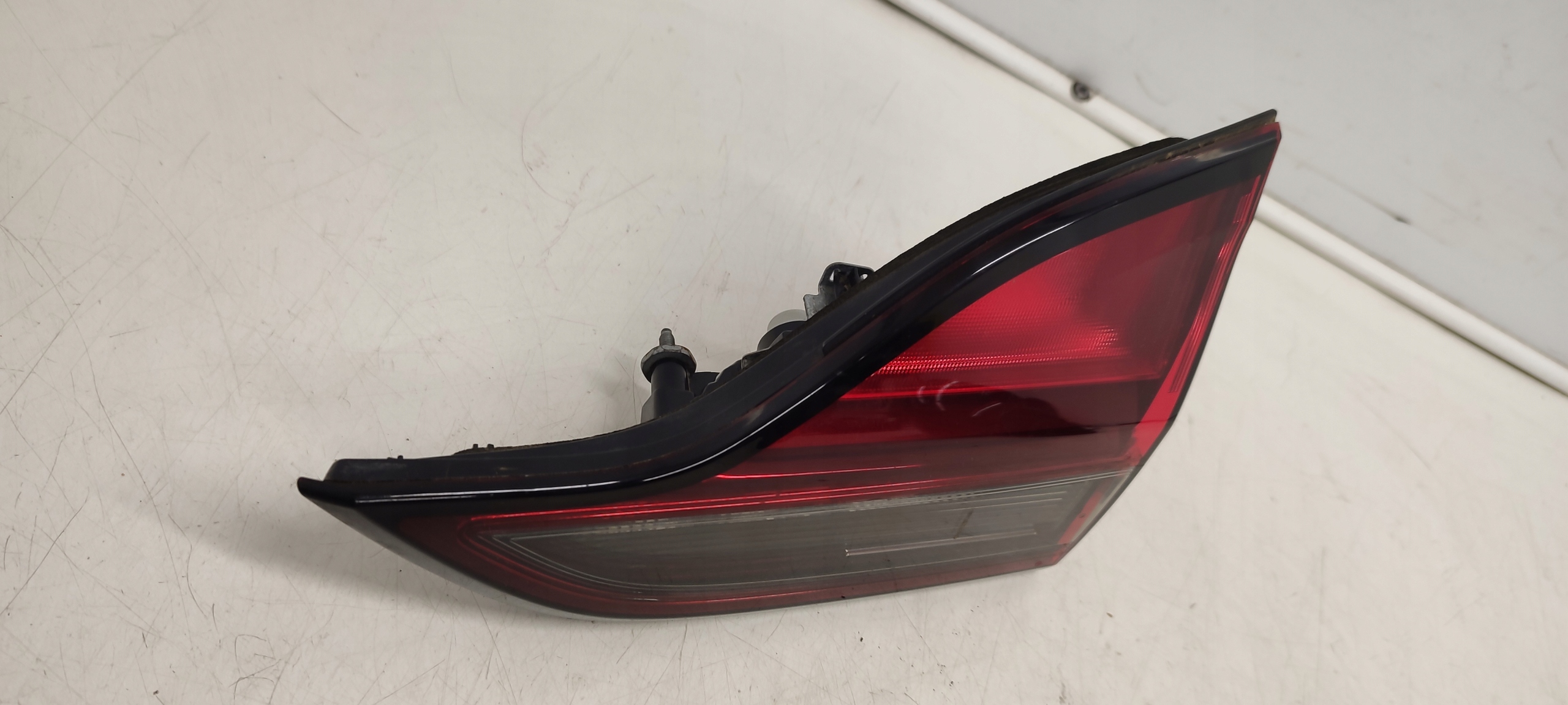 light right rear part 13288831 Opel Zafira C