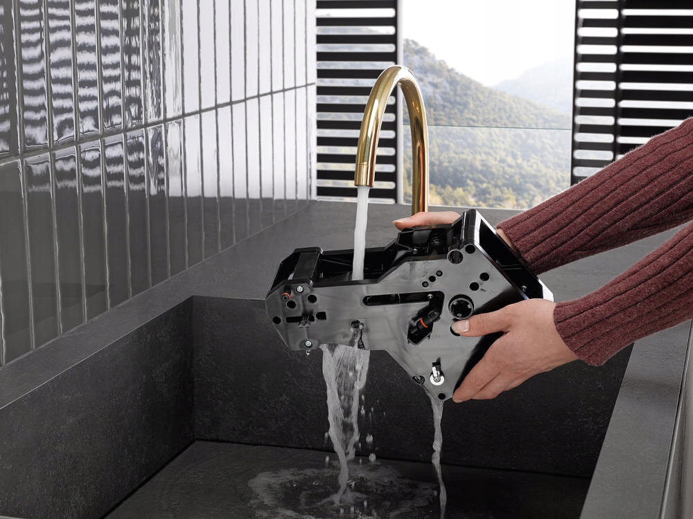 EKSPRES DO KAWY CIŚNIENIOWY AUTOMATYCZNY MIELE MilkPerfection CM 6160 WIFI Rodzaj ekspresu automatyczny