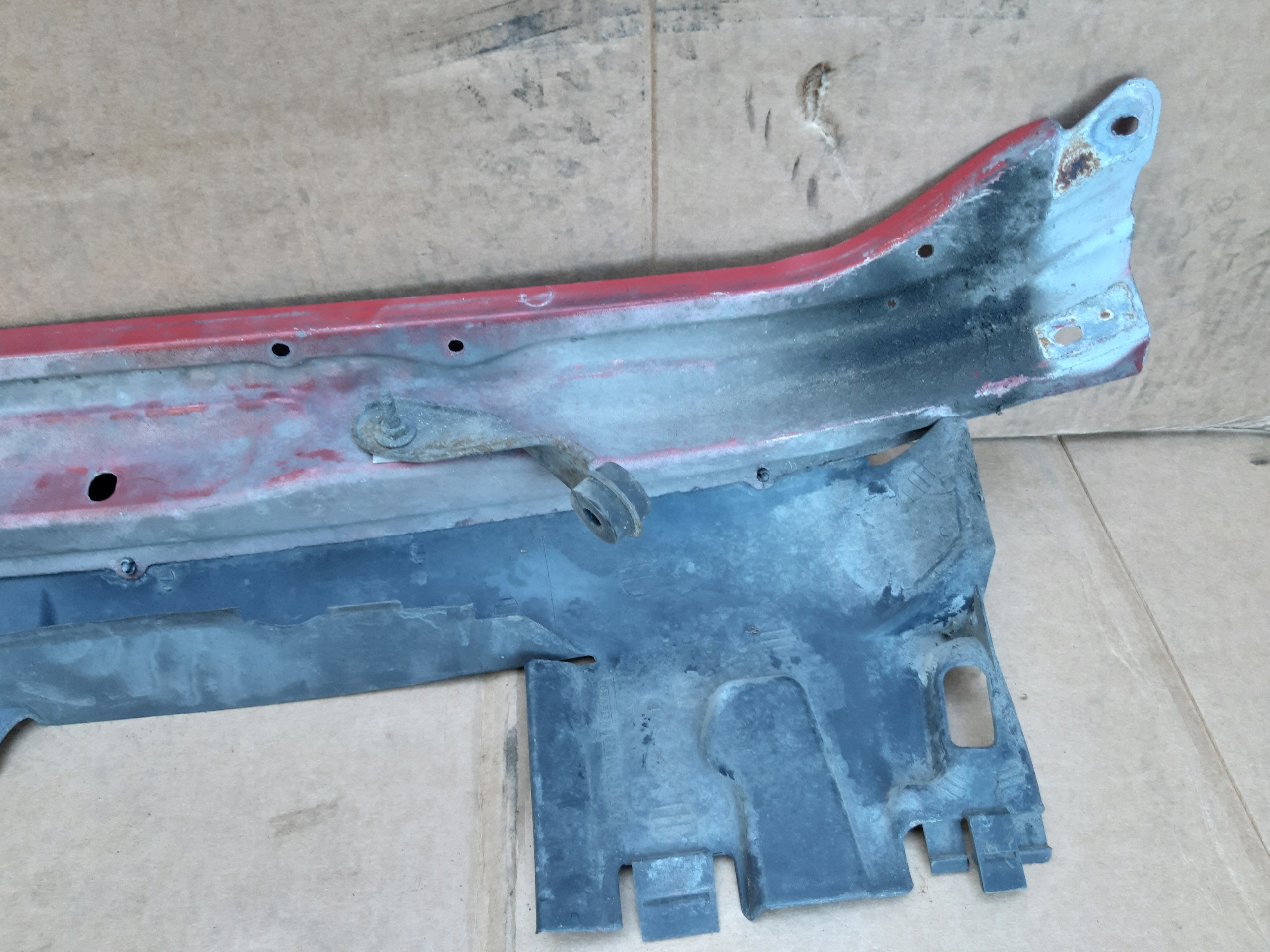 support panel for radiators pillar front RENAULT KANGOO and 1.4