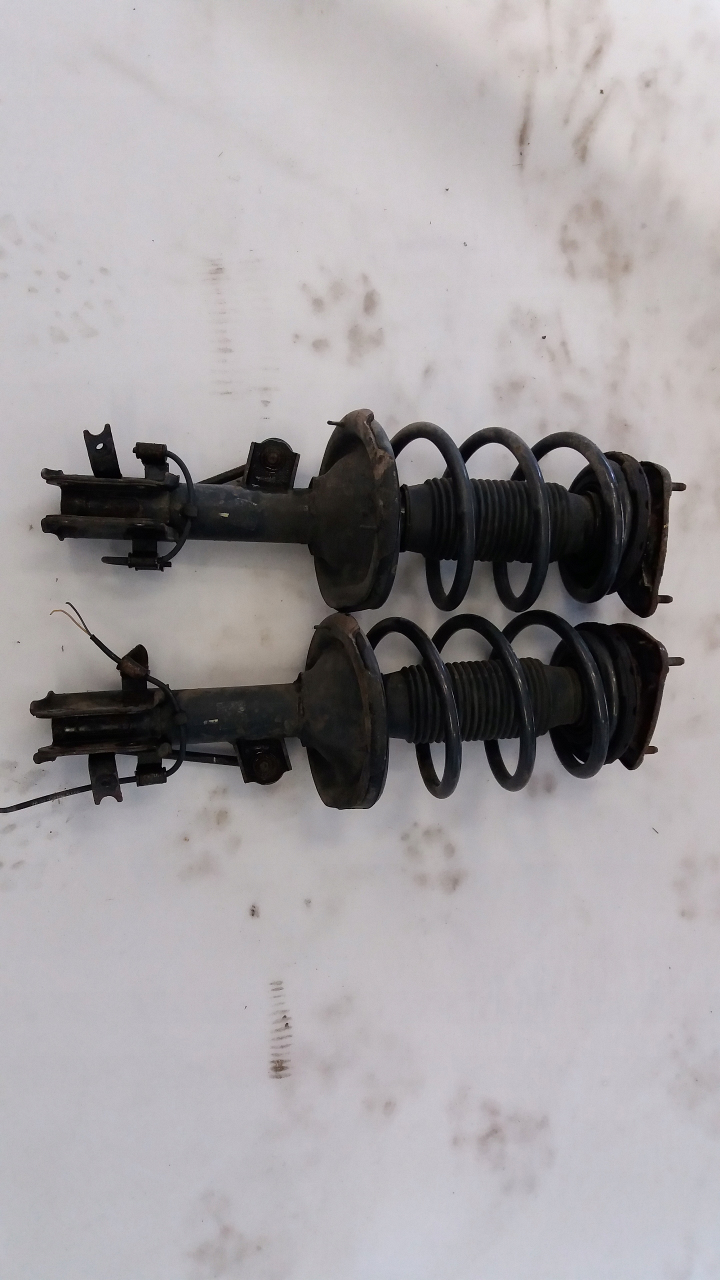 Амортизатор передньої пружини HYUNDAI ACCENT 3D 2008