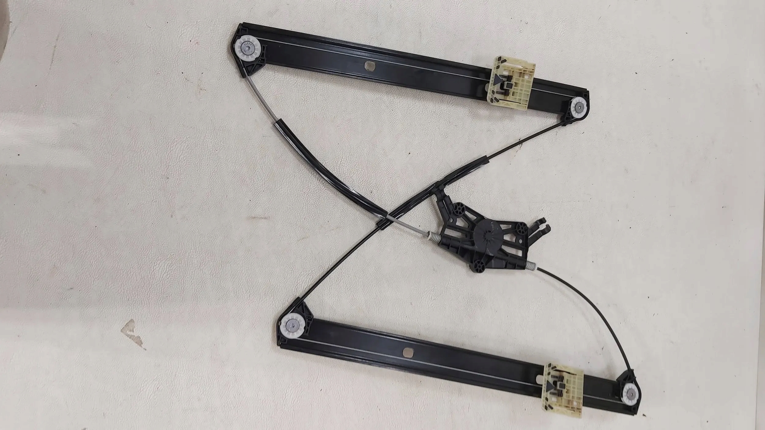 MECHANIZM PODNIŚNIK SZYBY LEWY PRZÓD AUDI Q5 80A 80A837461A