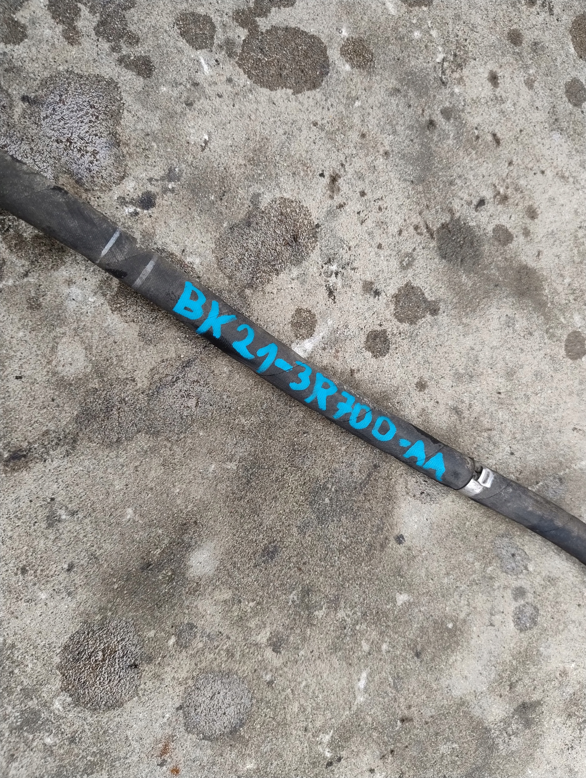 SCHLAUCH DER LENKUNG FORD TRANSIT BK21-3R700-AA