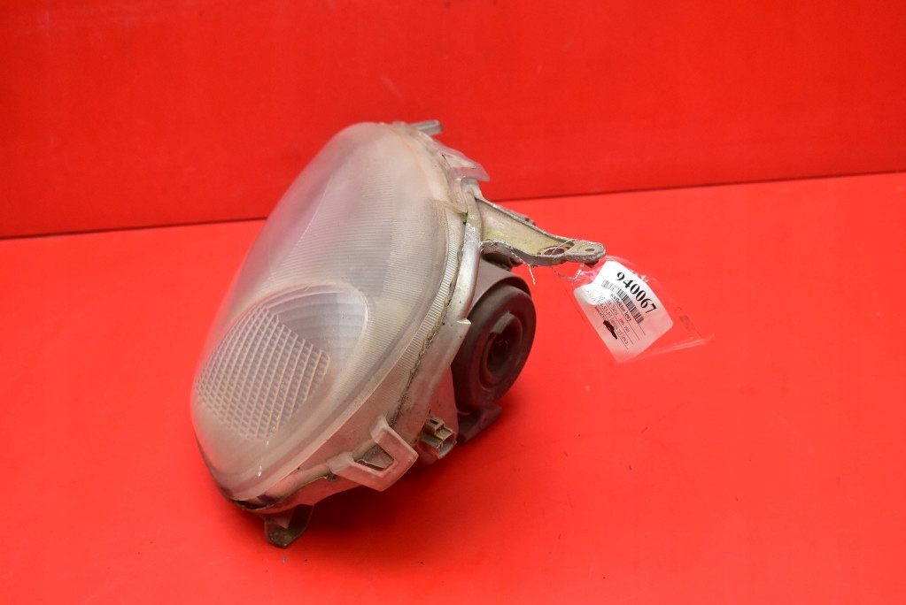 REFLEKTOR left light front EU 52-002 TOYOTA YARIS 1 and 99-03