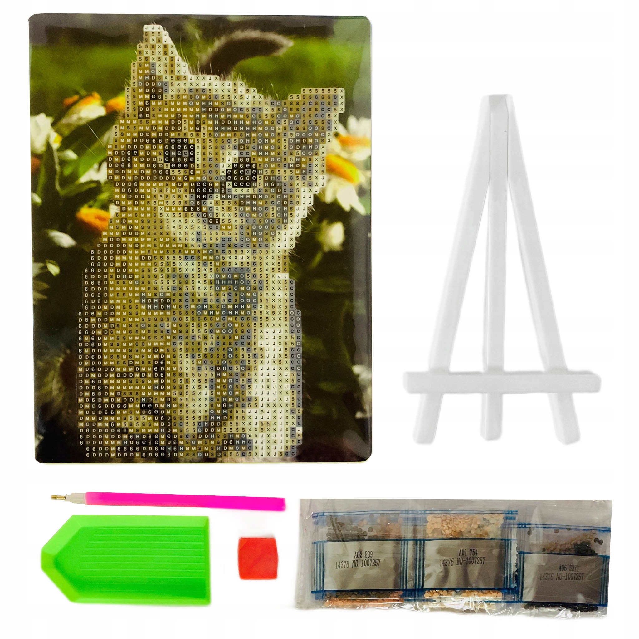 DIAMENTOWA MOZAIKA HAFT DIAMENTOWY 5D KOTEK NA TRAWCE NA SZTALUDZE 15X20CM