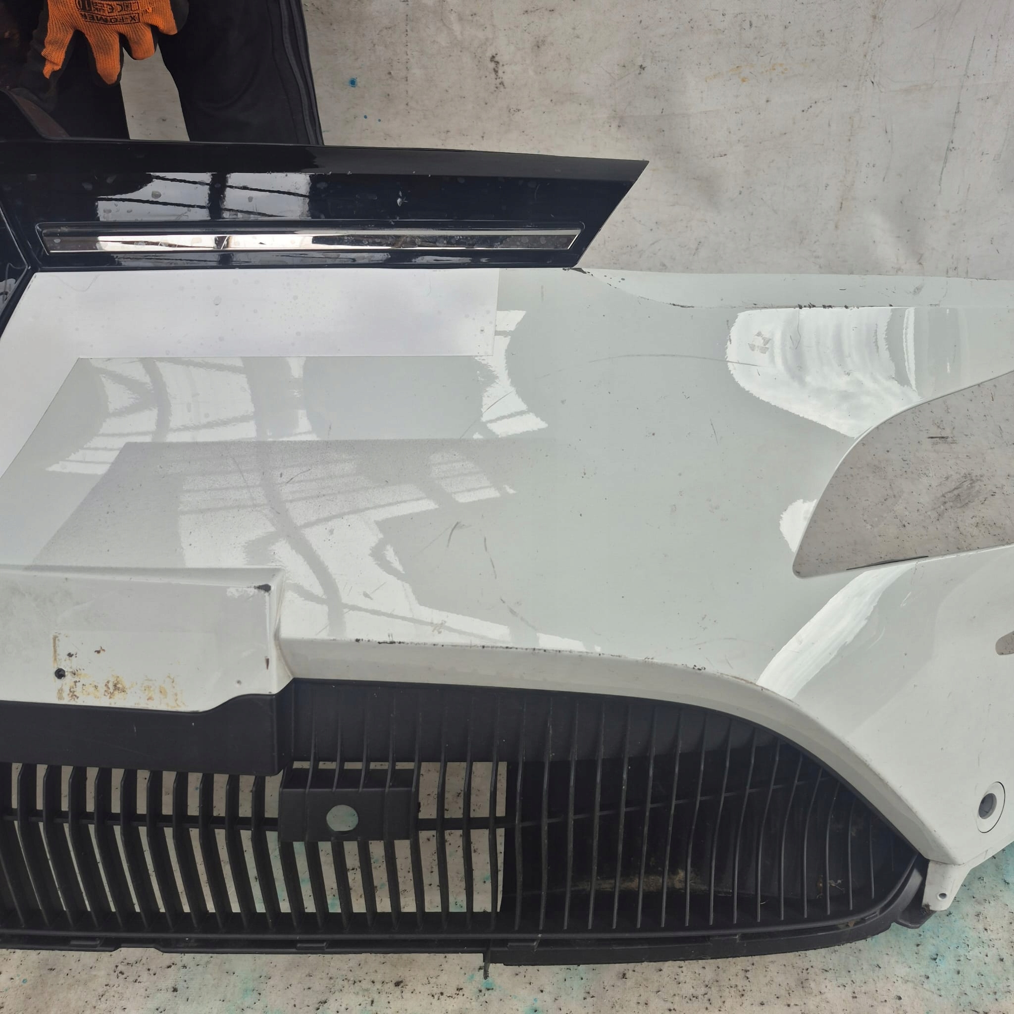 RENAULT MEGANE V E-TECH 23- bumper front front PDC