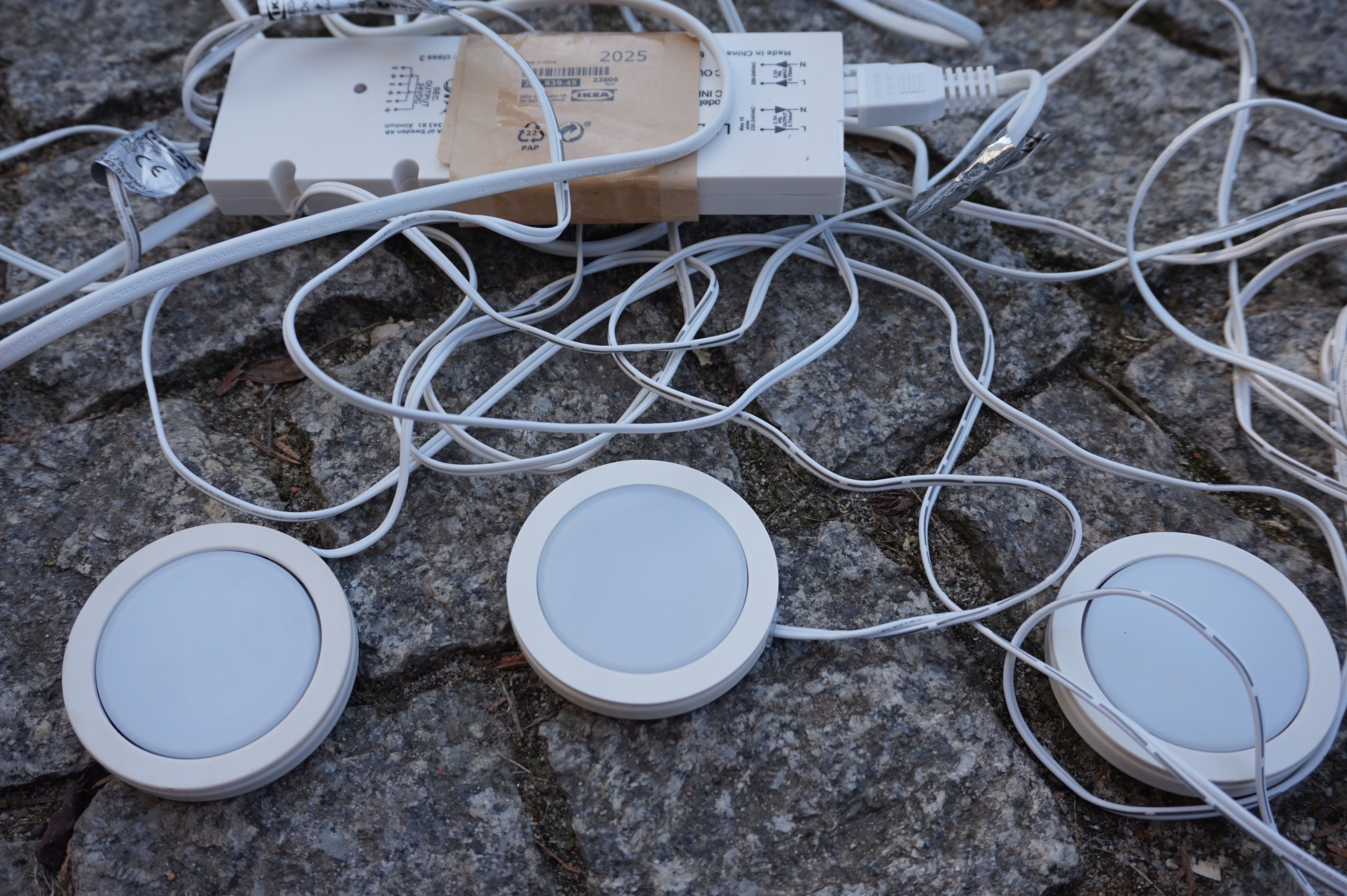 IKEA OMLOPP SPOT REFLEKTOR LED KOMPLET 3x zasilacz OŚWIETLENIE PODSZAFKOWE