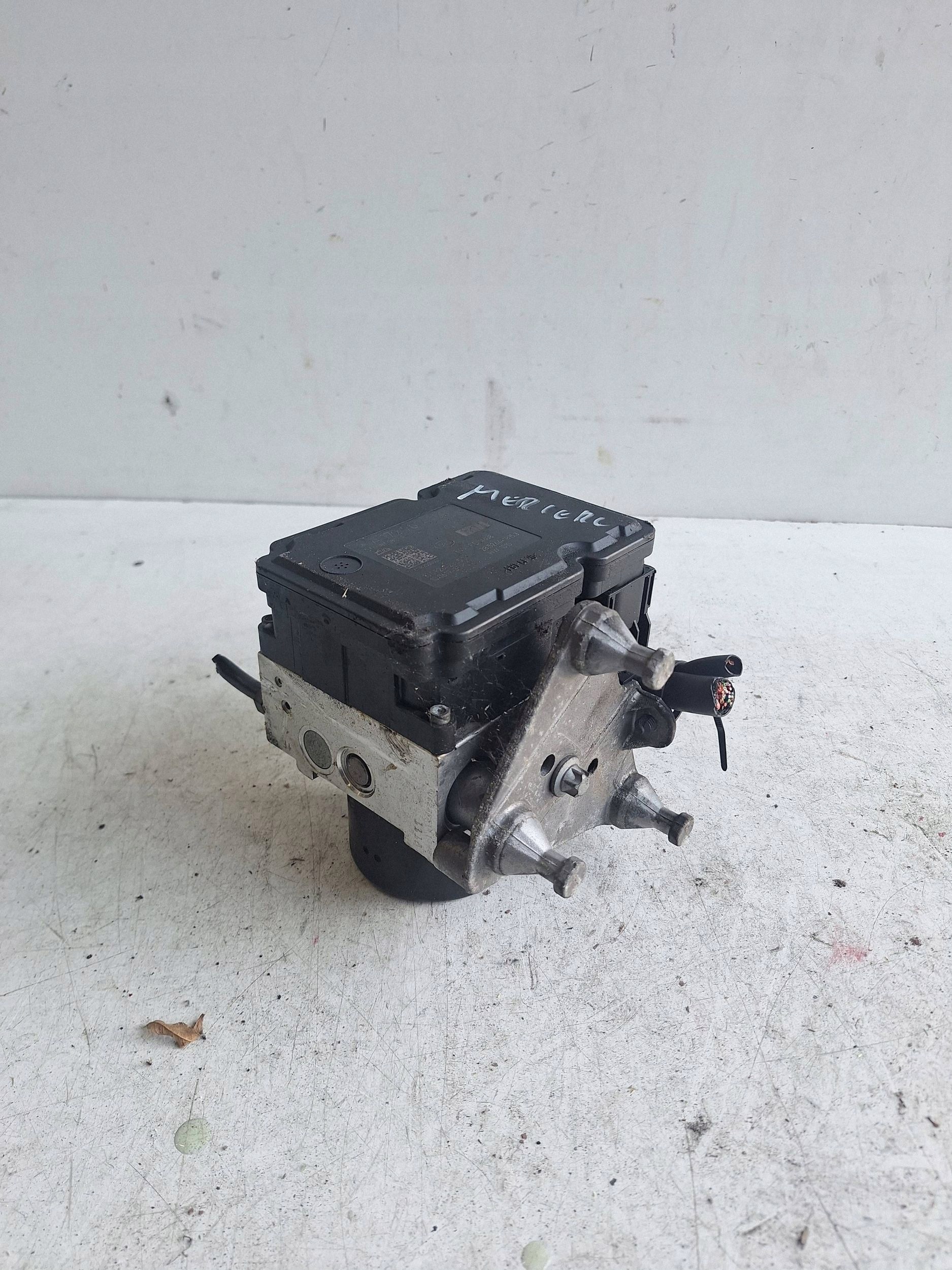 MERCEDES E-KLASA W204 LIFT 11-14 Pompa ABS A1729014100