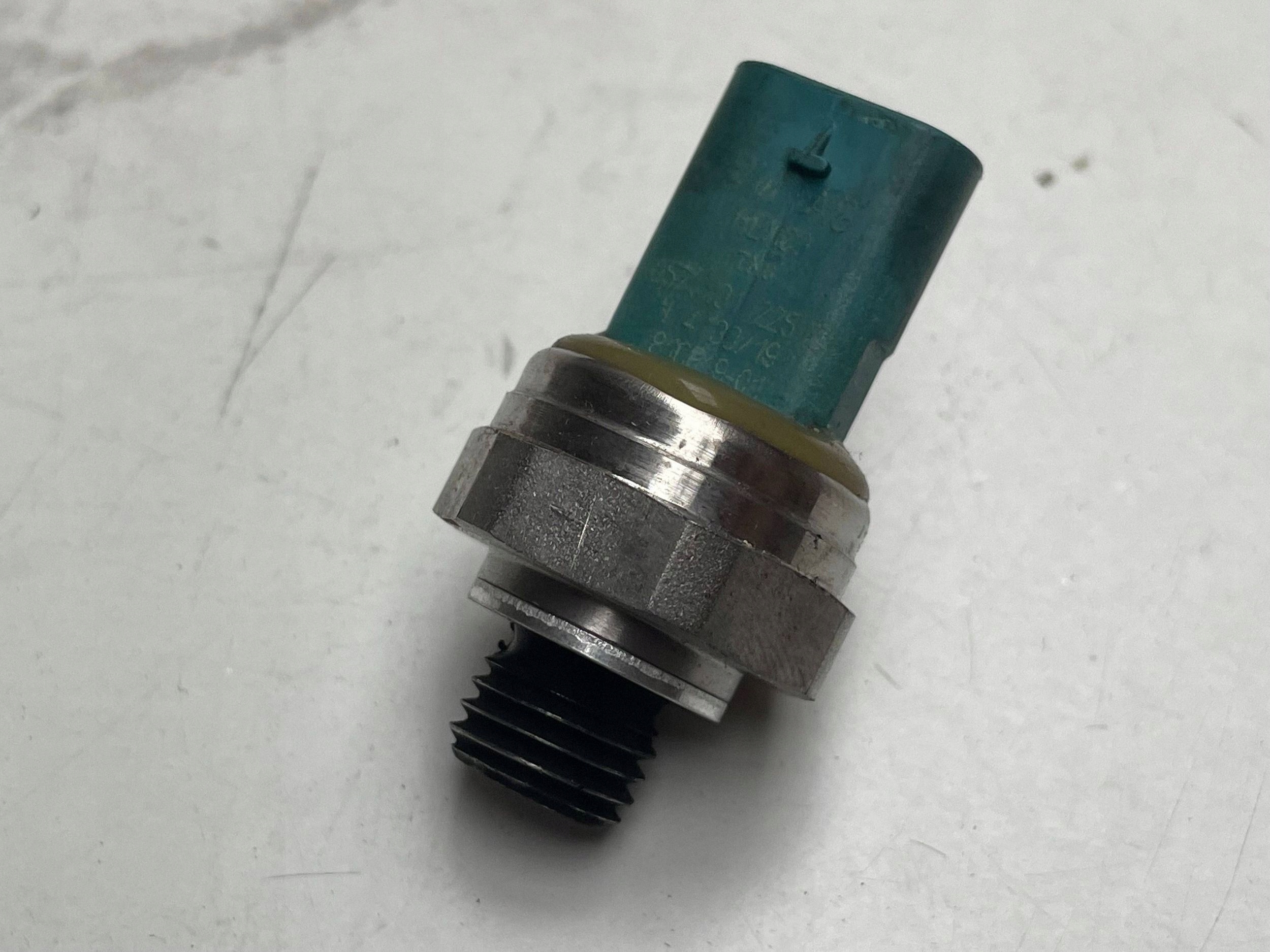 sensore pressione SPLAIN Originale AUDI RSQ8 057131225C !J