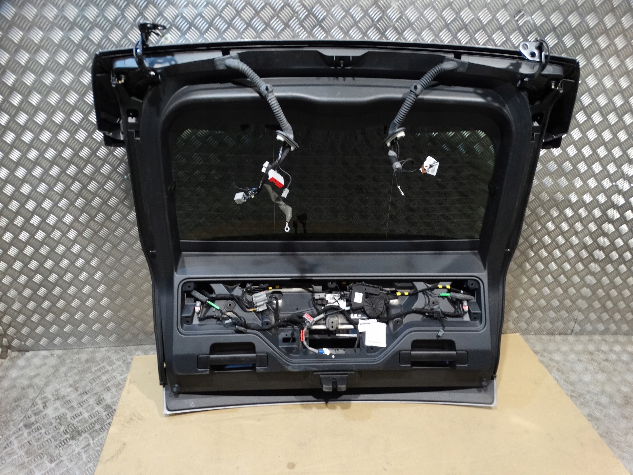 KLAPA TYLNA RANGE ROVER SPORT L494 LIFT 20- 1 Typ samochodu 4x4/SUV