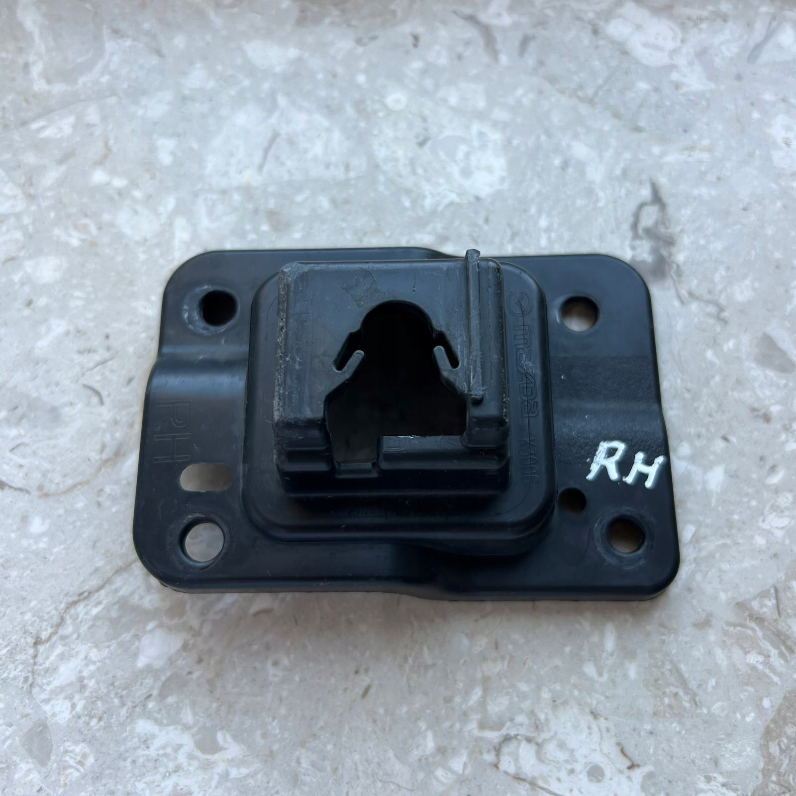 MAZDA CX-5 II holder radiator right front KB8A-50151