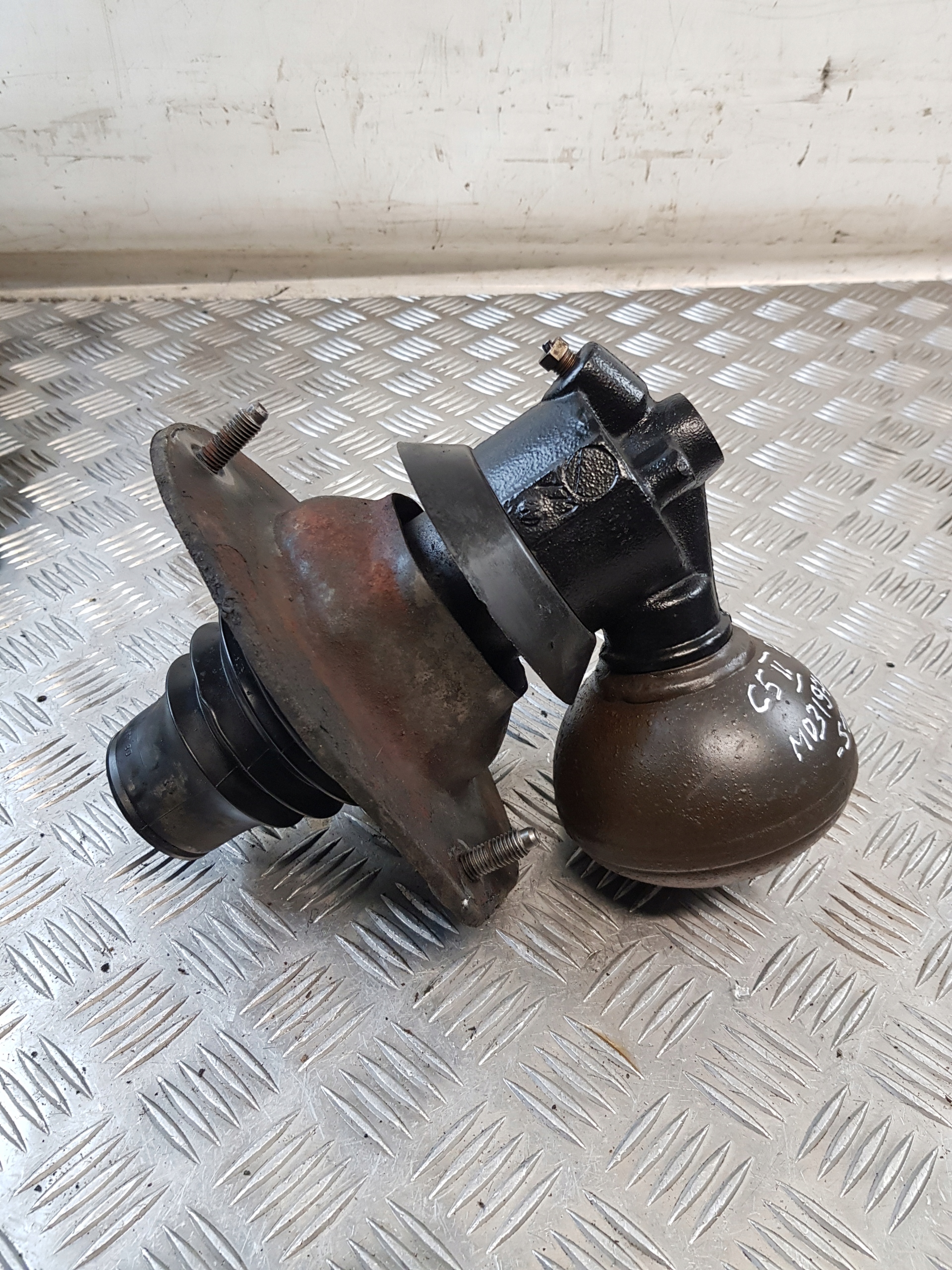 shock absorber HYDRAULICZNY right front CITROEN C5 II
