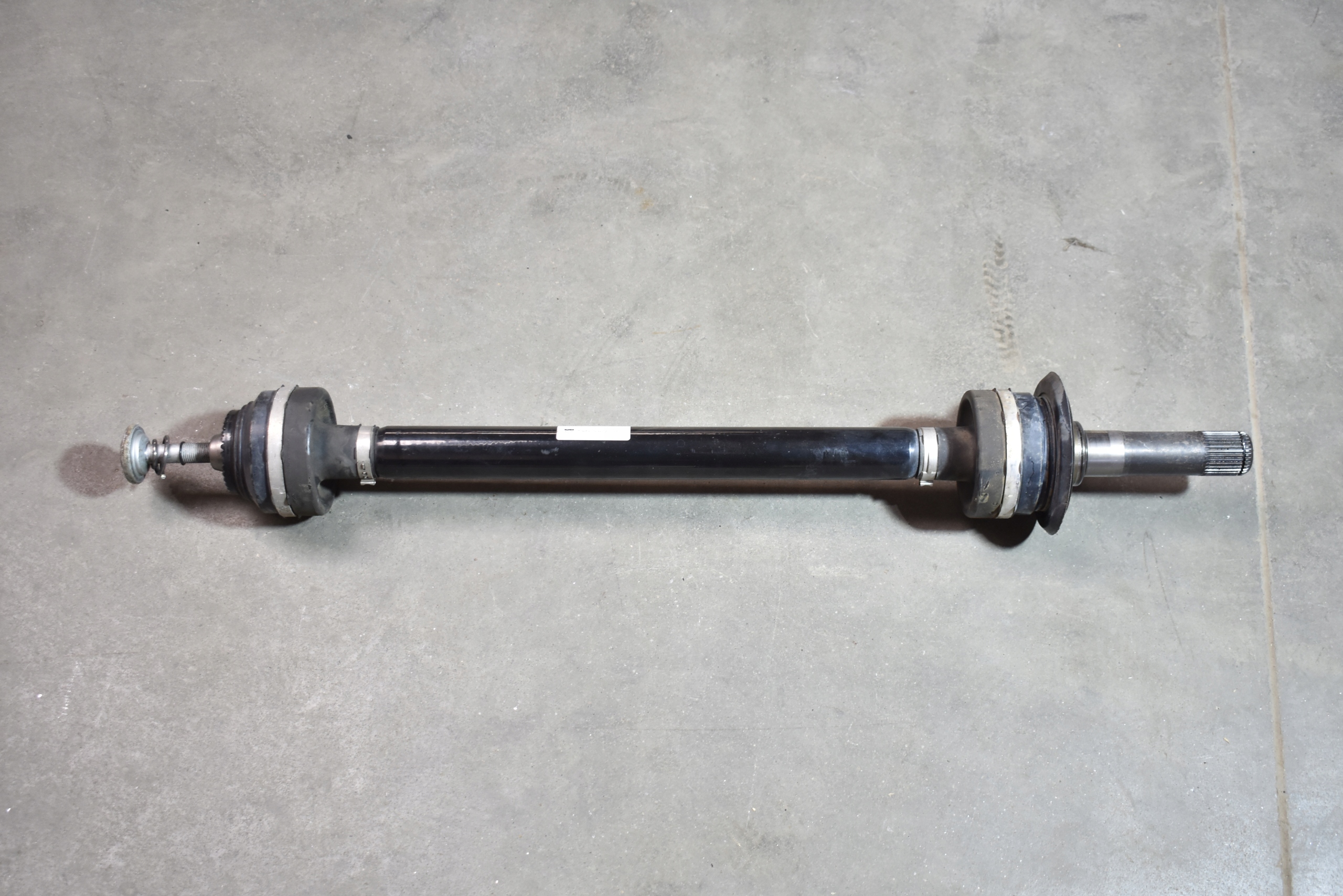 IDEALNA semi-axis rear part rear right BMW F90 1