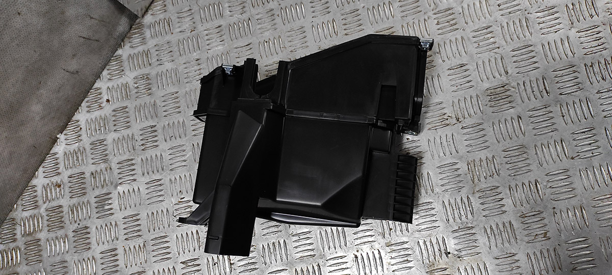 LEXUS RC 350 RCF OBUDOWA KOMPUTERA DOLNA ECU