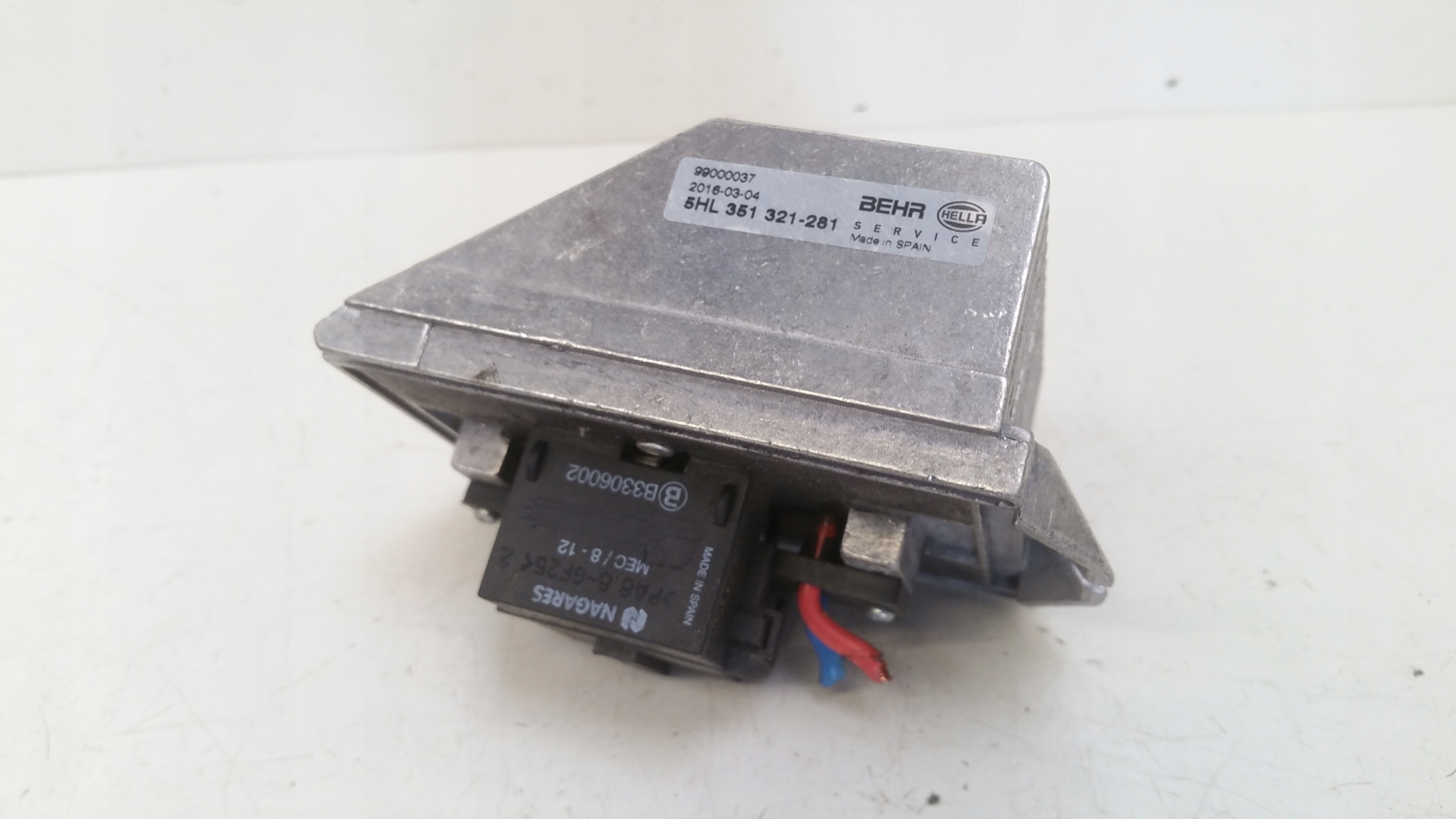 Opornica 5HL351321281 Audi A2
