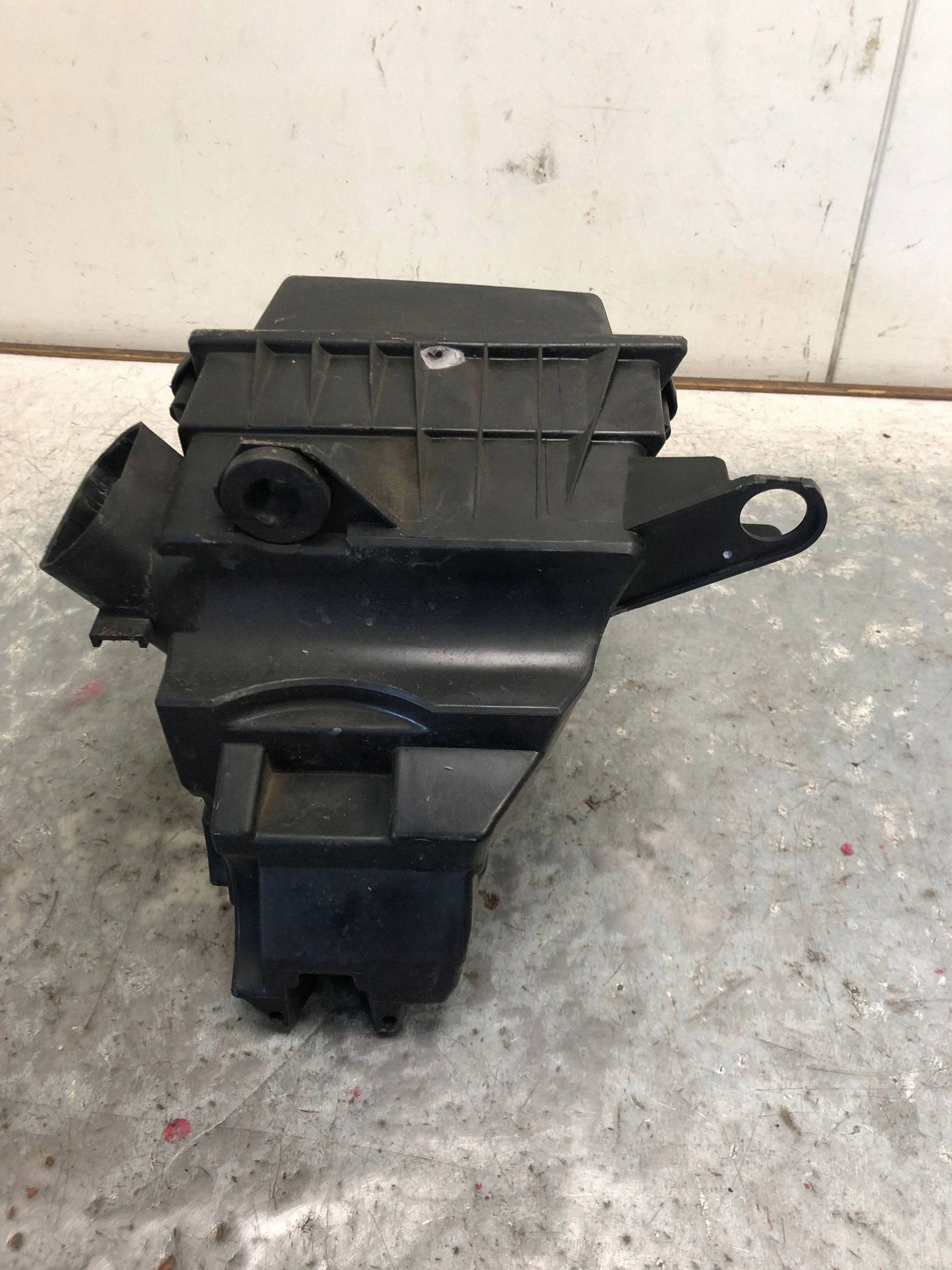 luftfiltergehäuse VW POLO IV 6Y0129607D