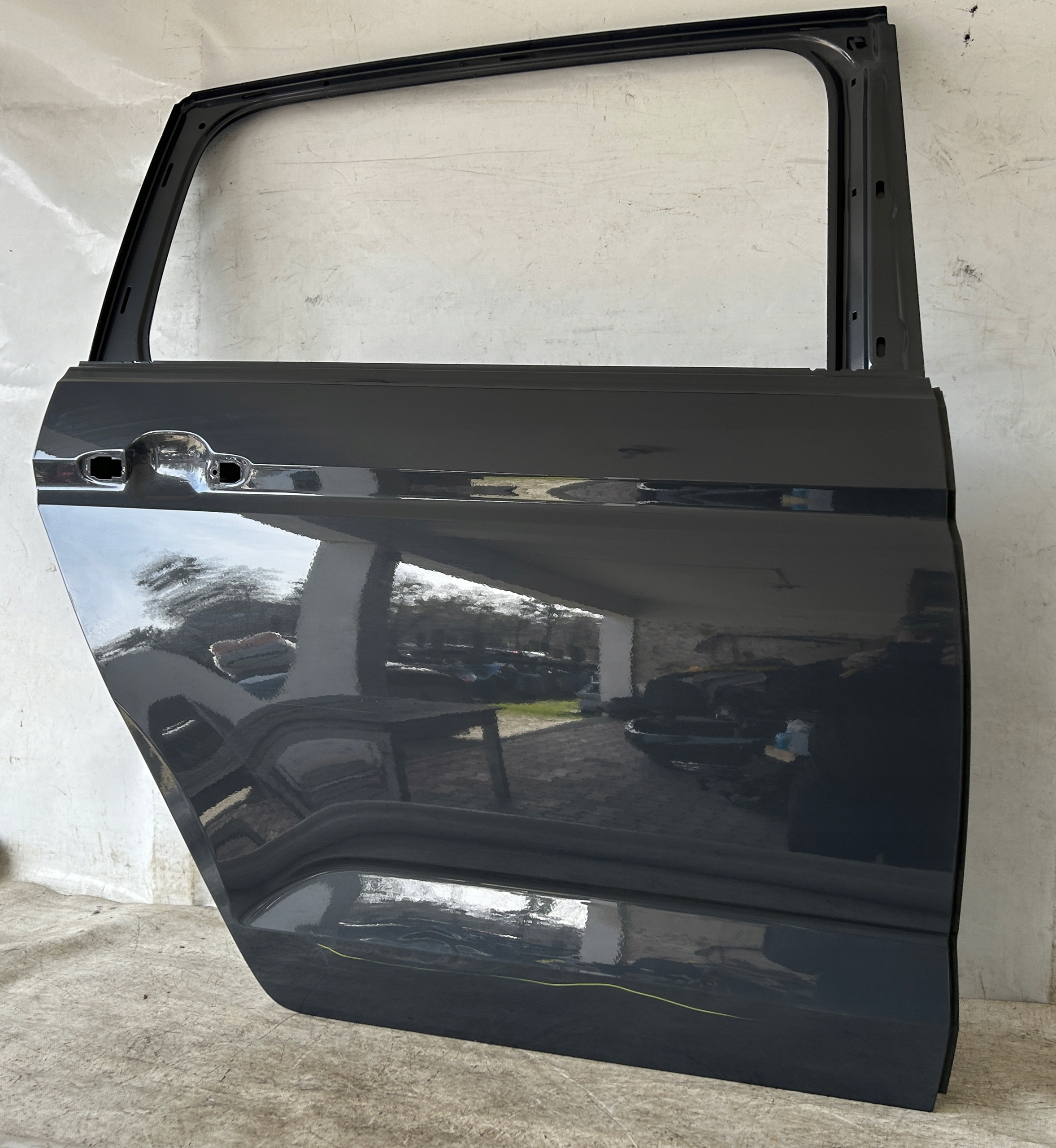 door right rear part rear. VW TOURAN II 5TA