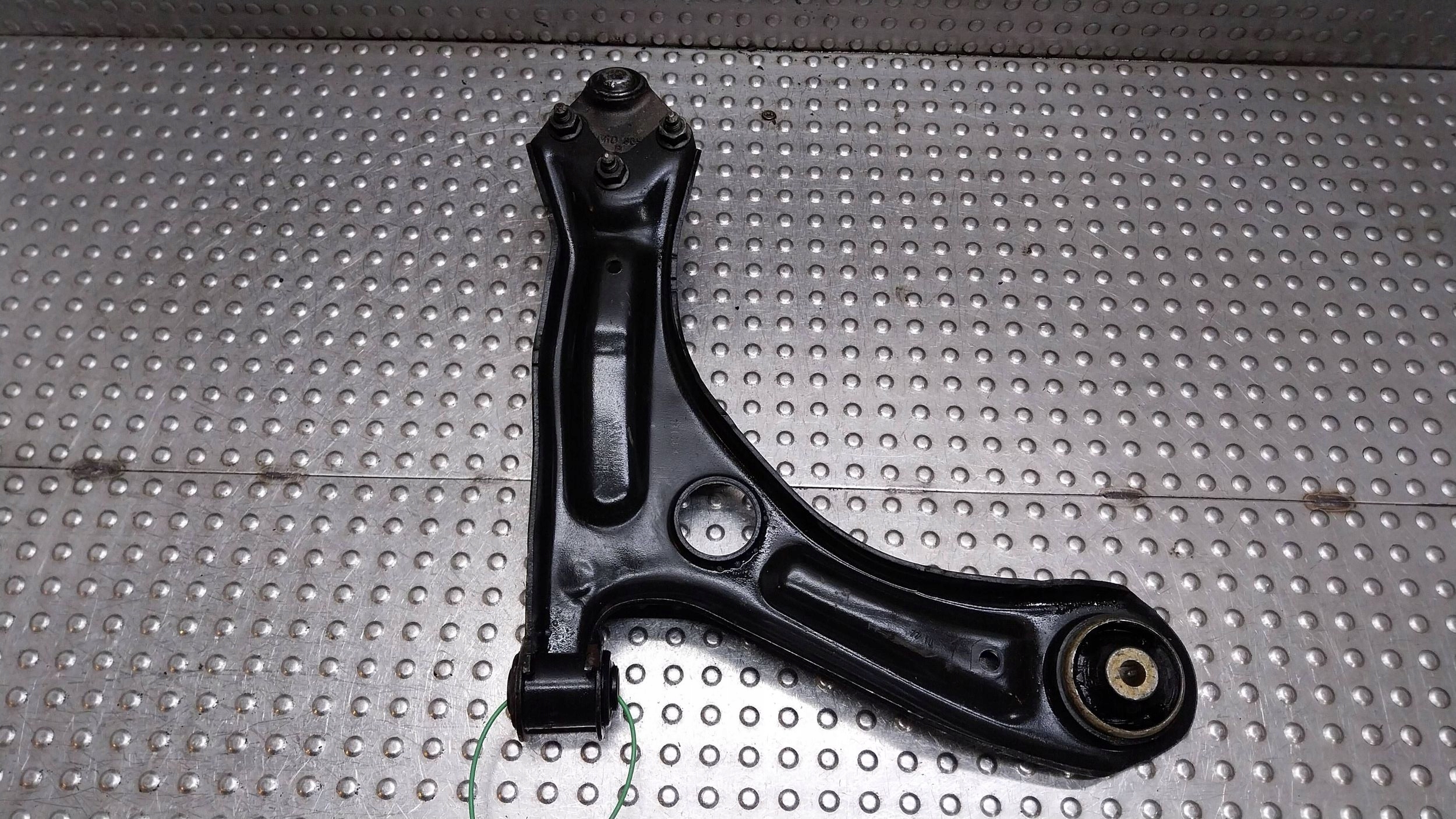 arm left front 1S0407151 SKODA CITIGO VW UP UP! SEAT MII