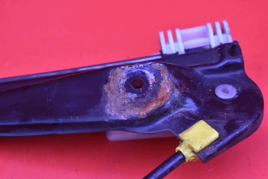 window regulator left front EU 1T0959701 SKODA OCTAVIA 2 II 5D HB 04-08
