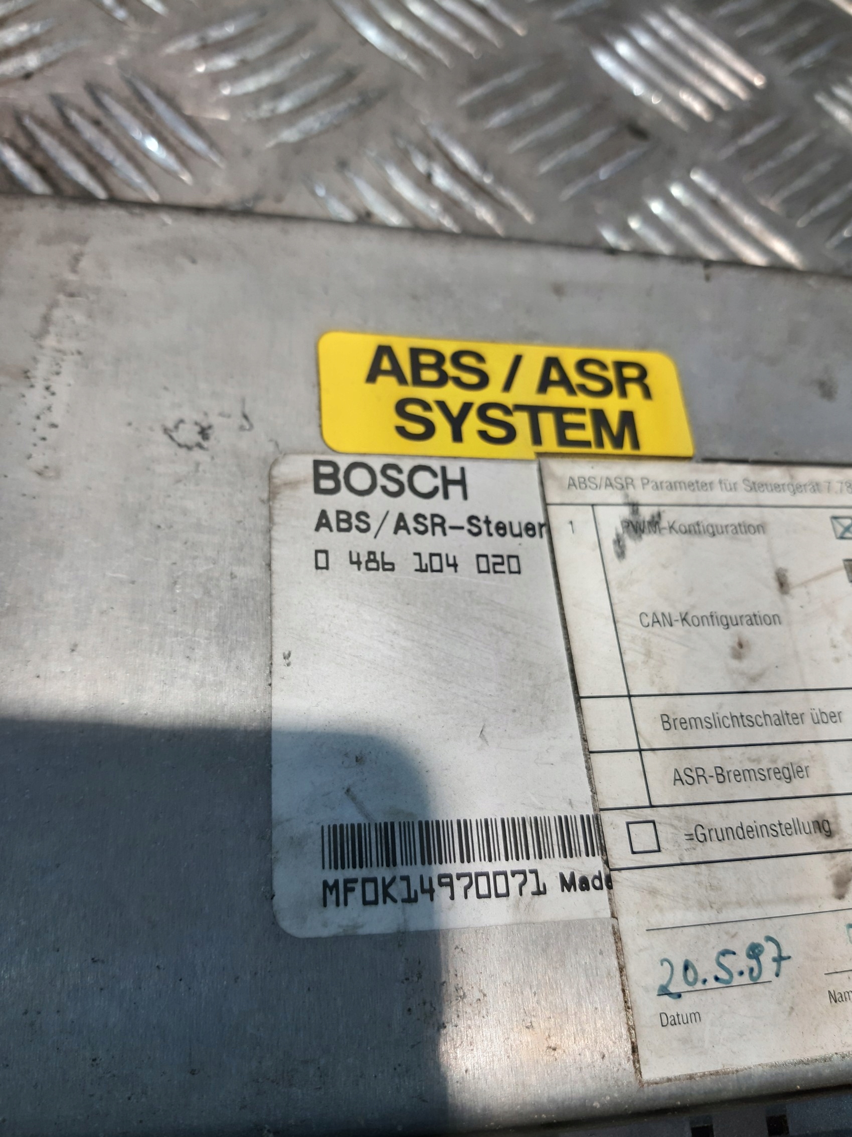control unit ABS ASR BOSCH 0 486 104 020
