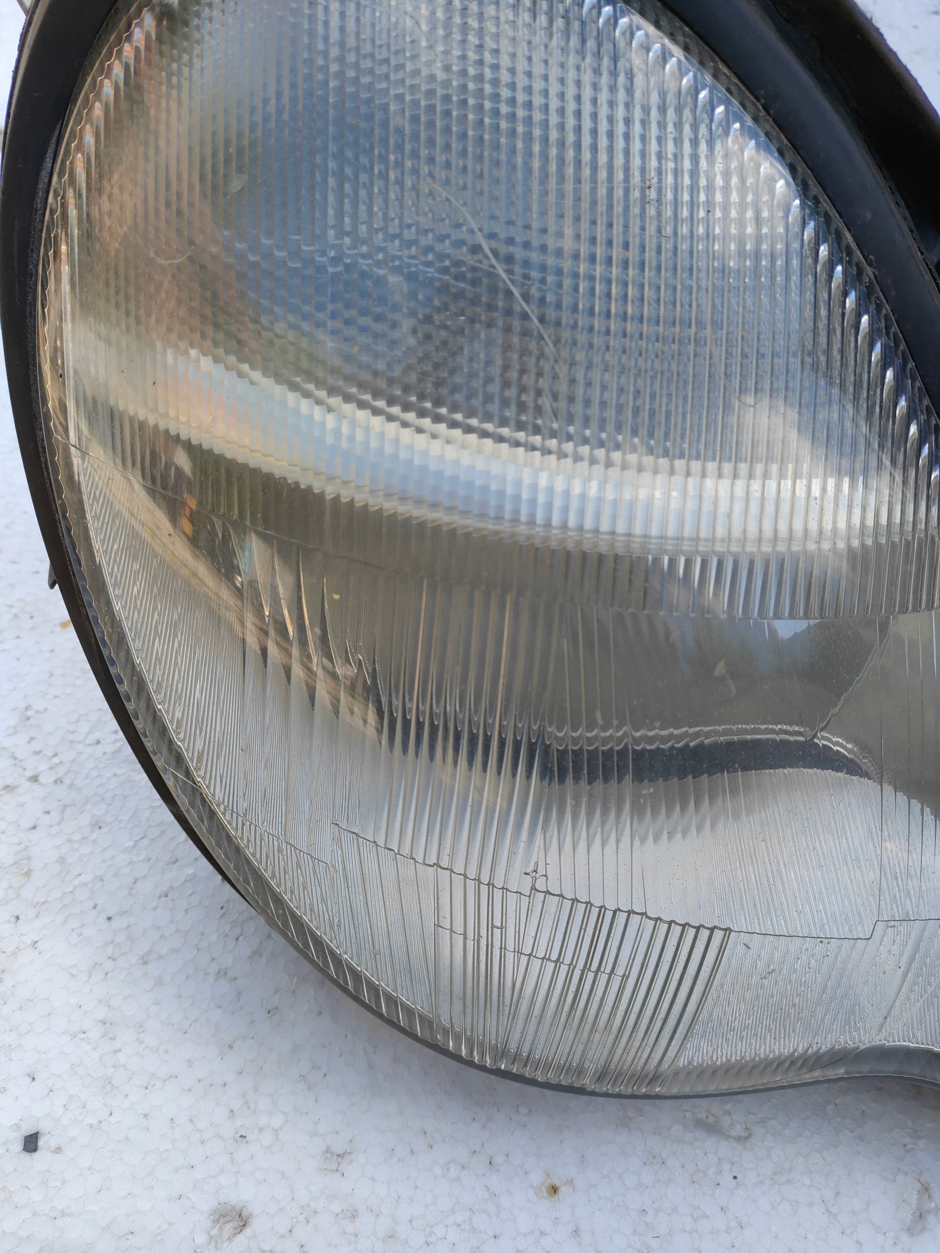 light right front right front MERCEDES-BENZ W203 A2038200861