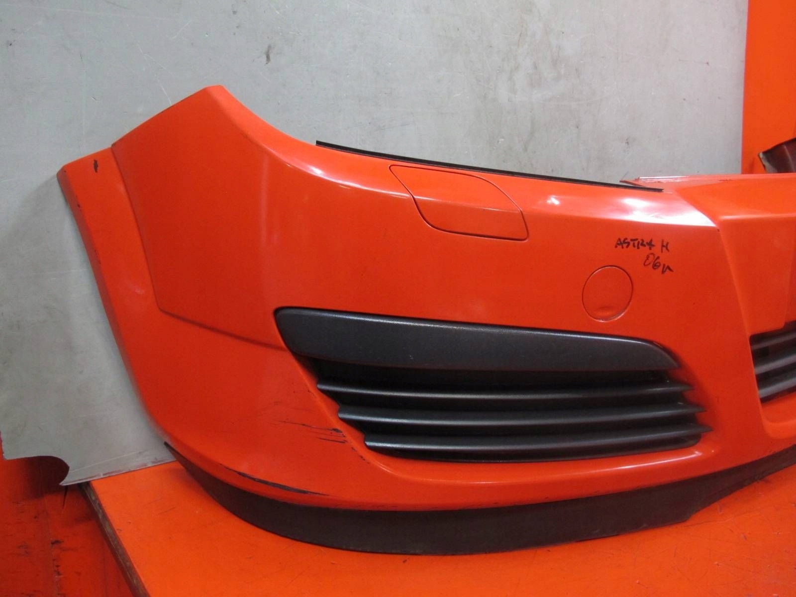 OPEL ASTRA 3 III H bumper front front red Y547