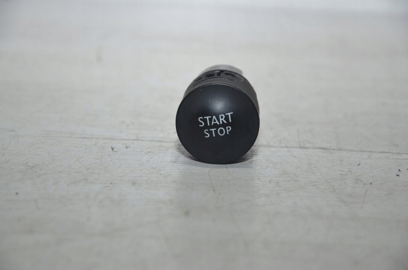 button start stop Dacia Duster II 18r