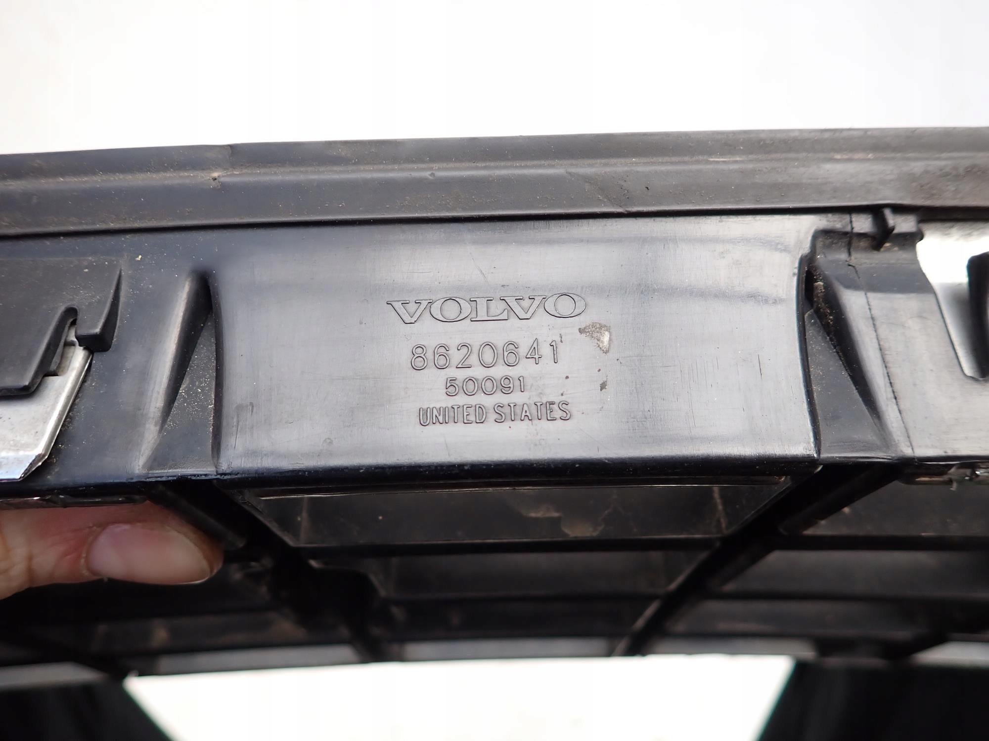 VOLVO XC90 e 1 02-16 Griglia GRIGLIA