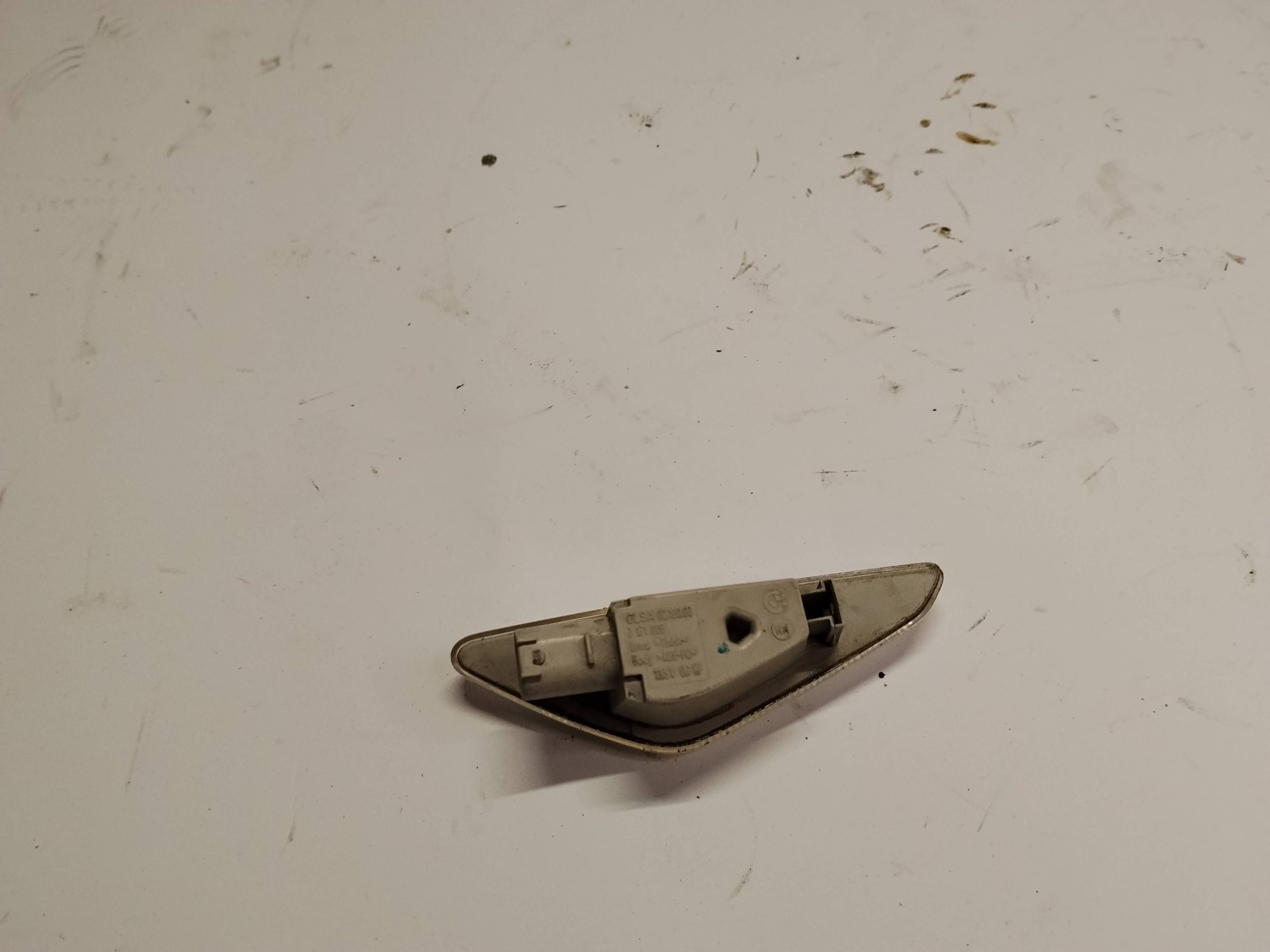 indicator w blotniku right BMW X6 E71 7171008
