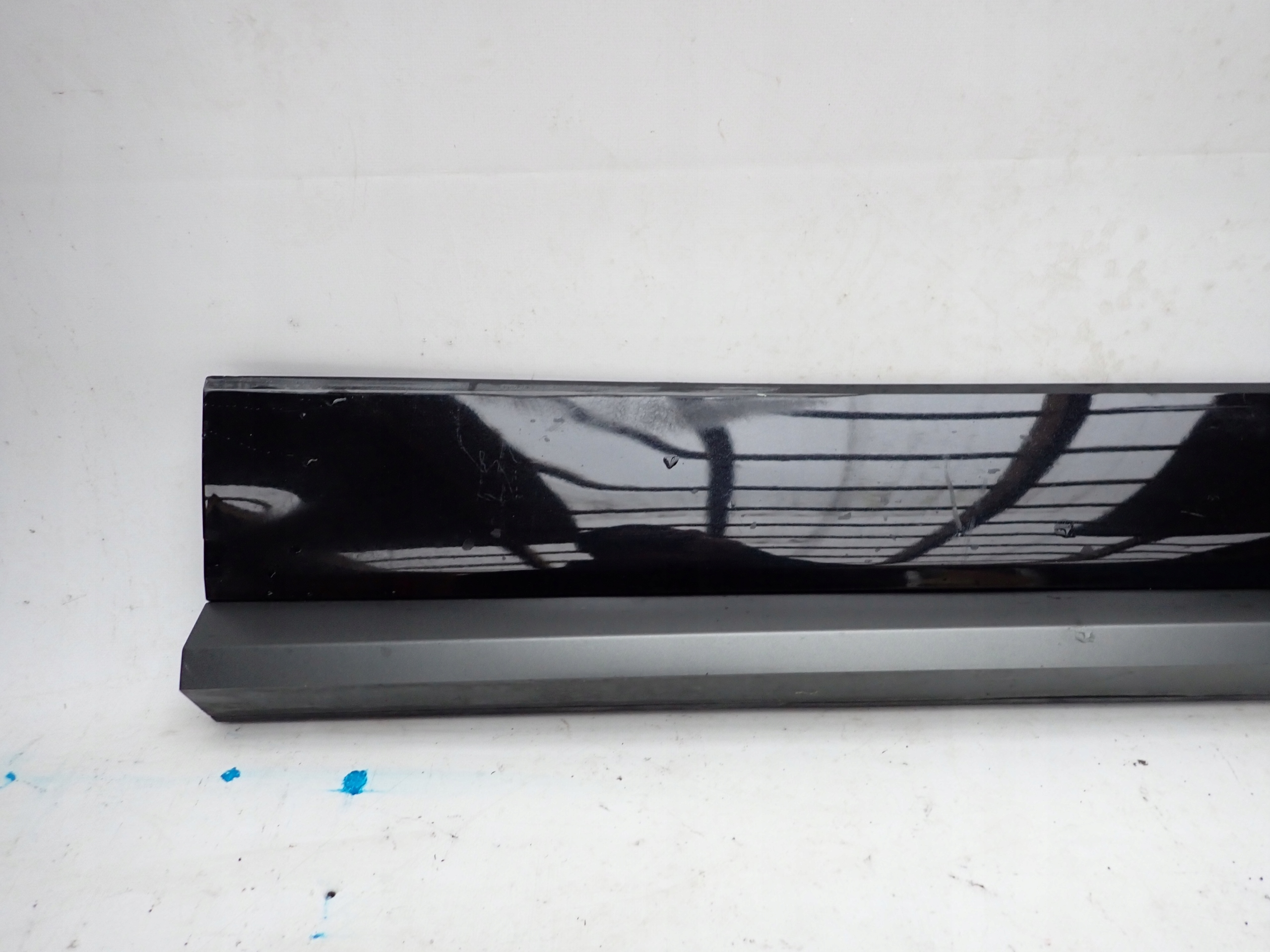 SEAT ATECA FR 16- moulding for door right front front 575854940G
