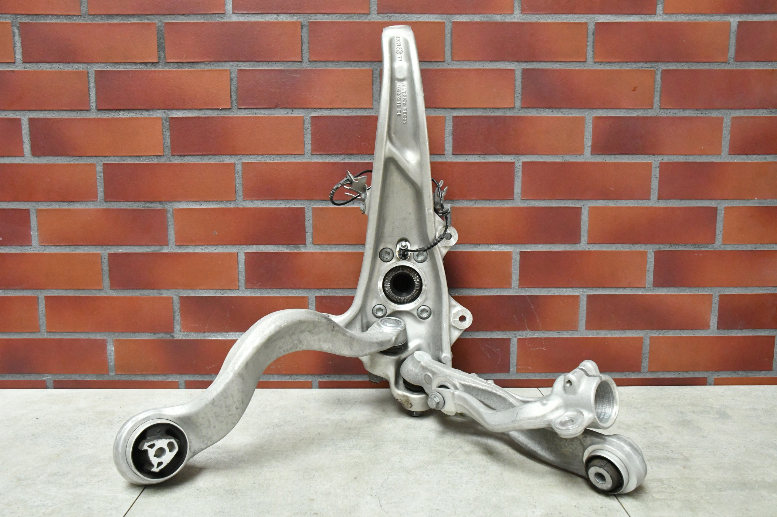 swing right front front arm BMW 5 G60 G61 4x4 7596km