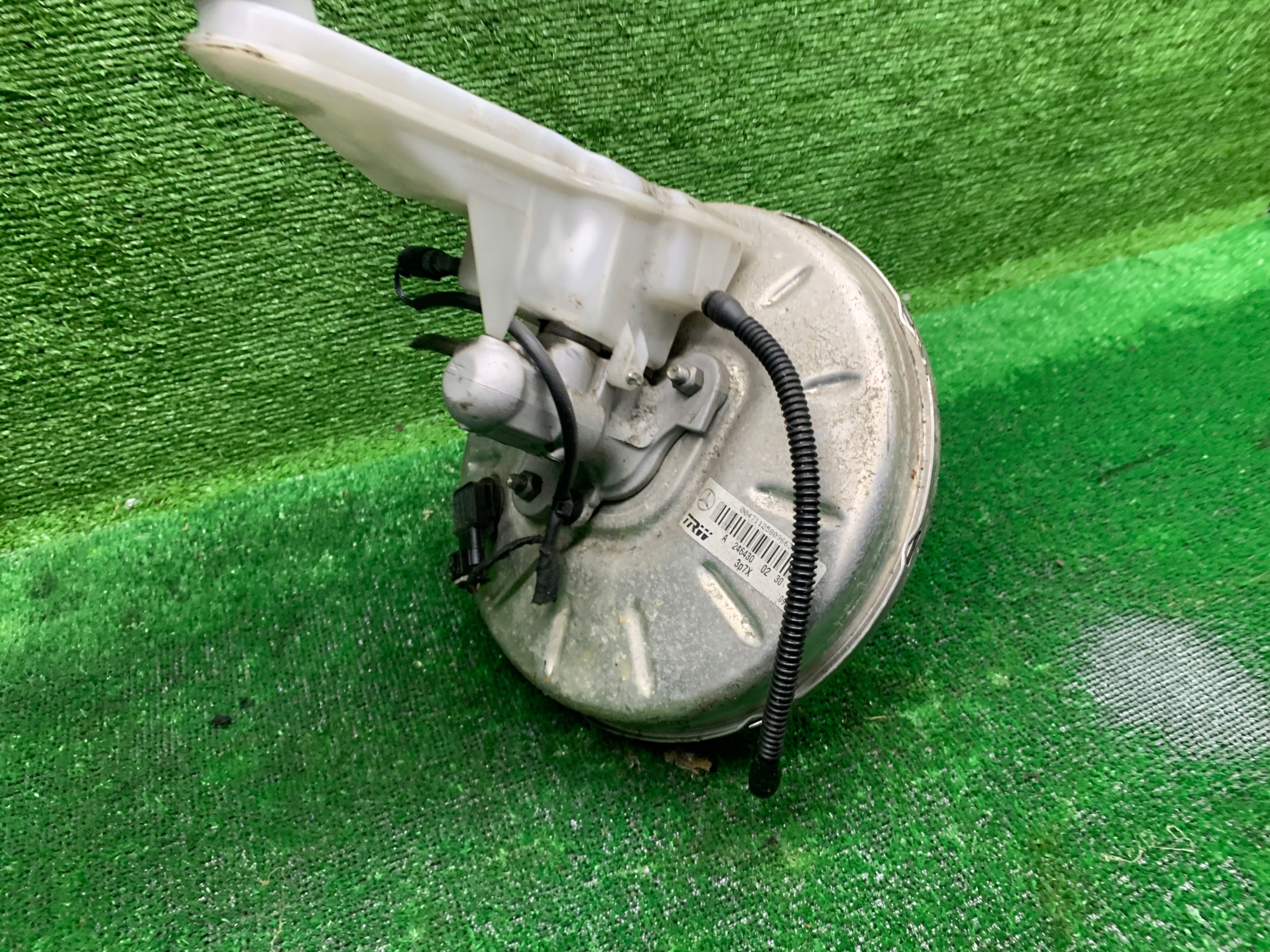 servo brake MERCEDES W246 A2464300230 pump