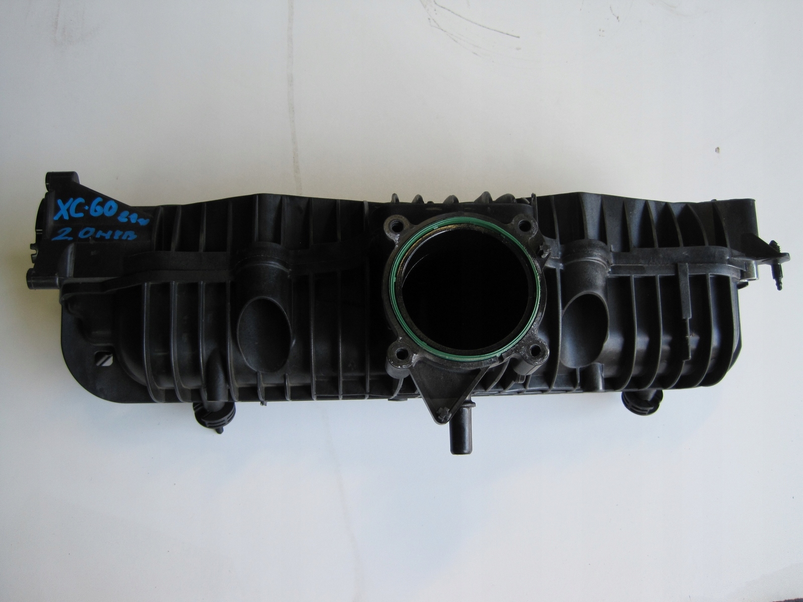 intake manifold Volvo XC60 21R 2,0HYB 32257808