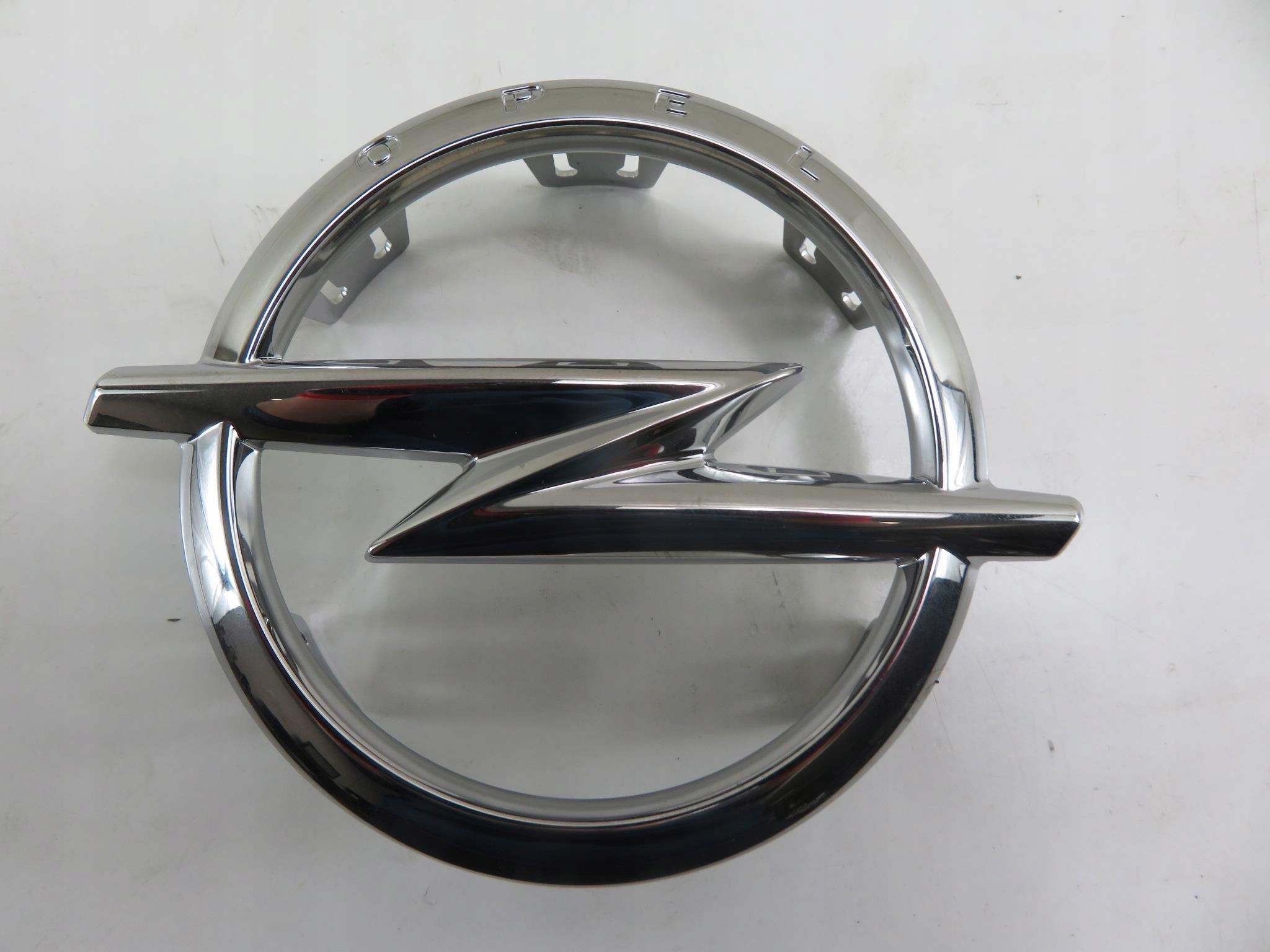 EMBLEMAT ZNACZEK LOGO OPEL GRANDLAND X (75) YP00091277